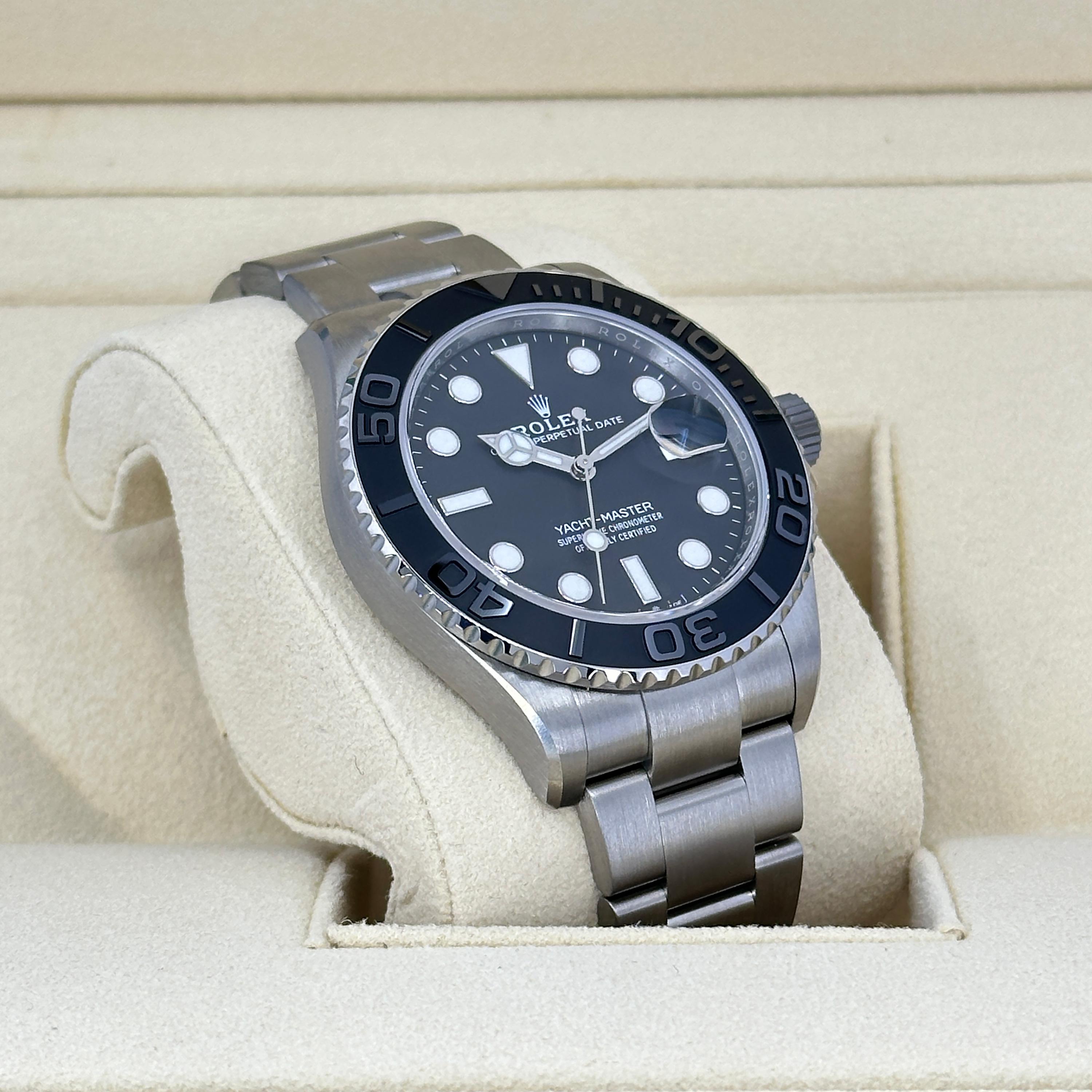 Rolex Yacht-Master 42 non indossato, referenza 226627, set completo, 2025 in vendita 7