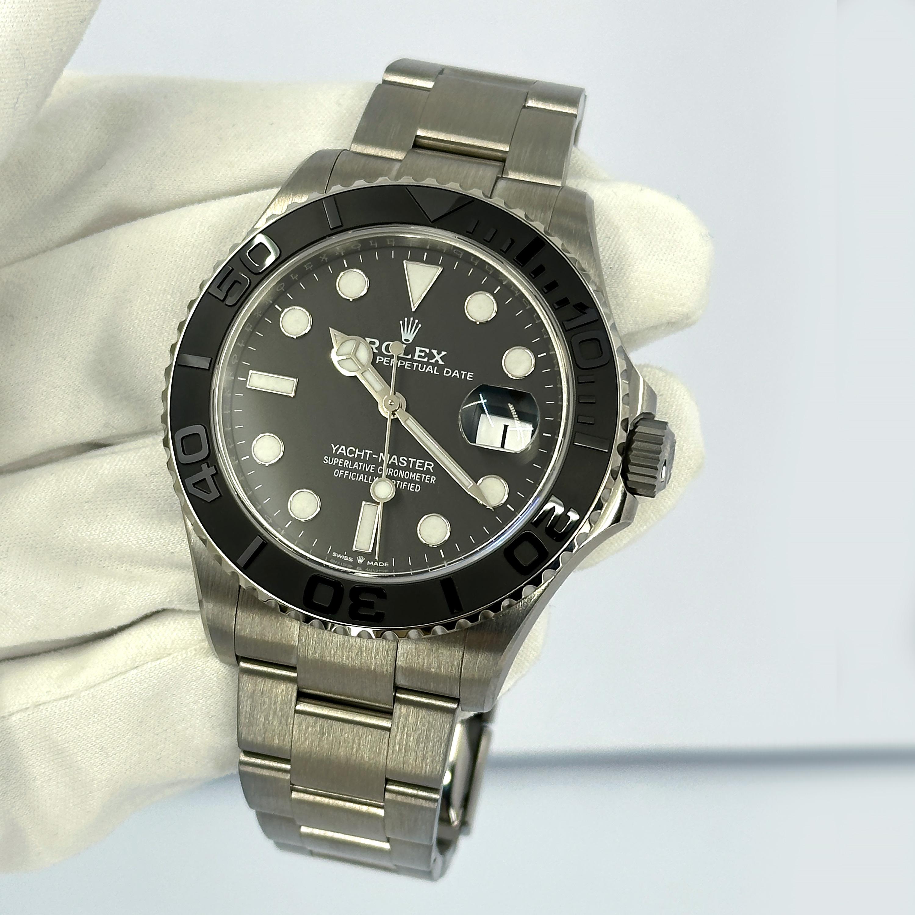 Rolex Yacht-Master 42 non indossato, referenza 226627, set completo, 2025 in vendita 14