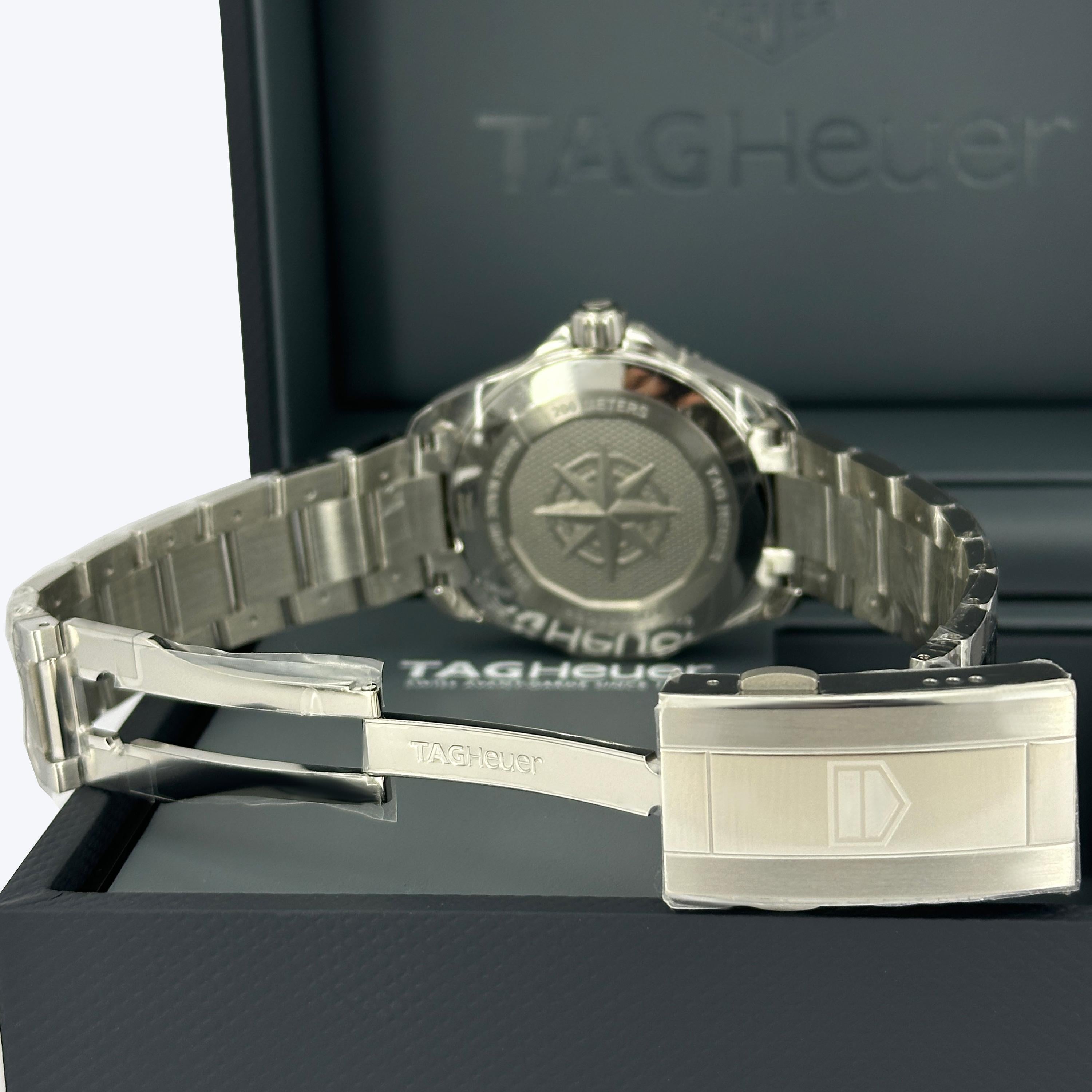 Ungetragene TAG Heuer Aquaracer Referenznummer WBP1113.BA0000, Komplettset, 2025 im Angebot 2