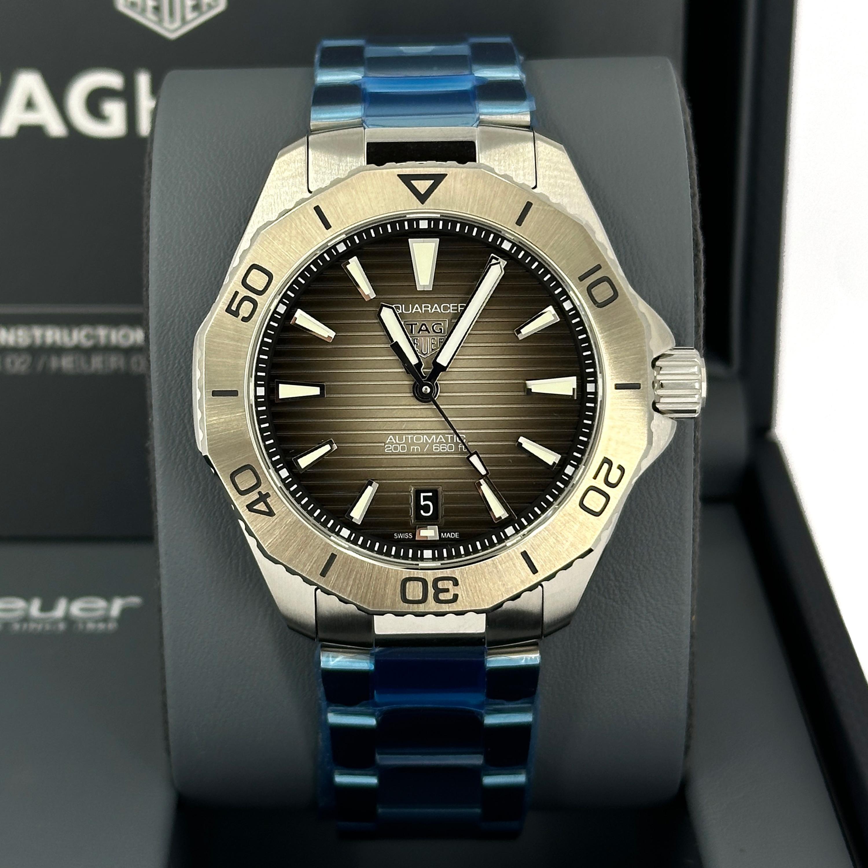 TAG Heuer Aquaracer sin usar Referencia# WBP2110.BA0627, Juego completo, 2025 en venta 11