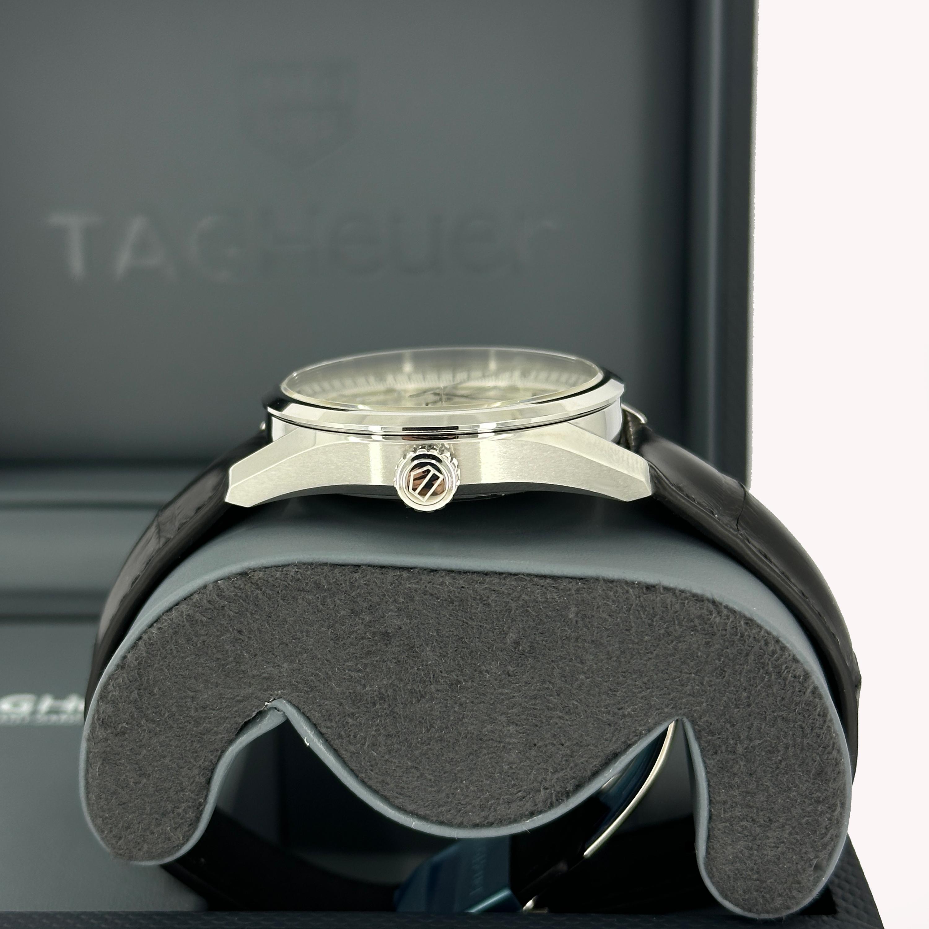 TAG Heuer Carrera Date Reference# WBN2111.FC6505, Jeu complet, 2025 Unisexe en vente