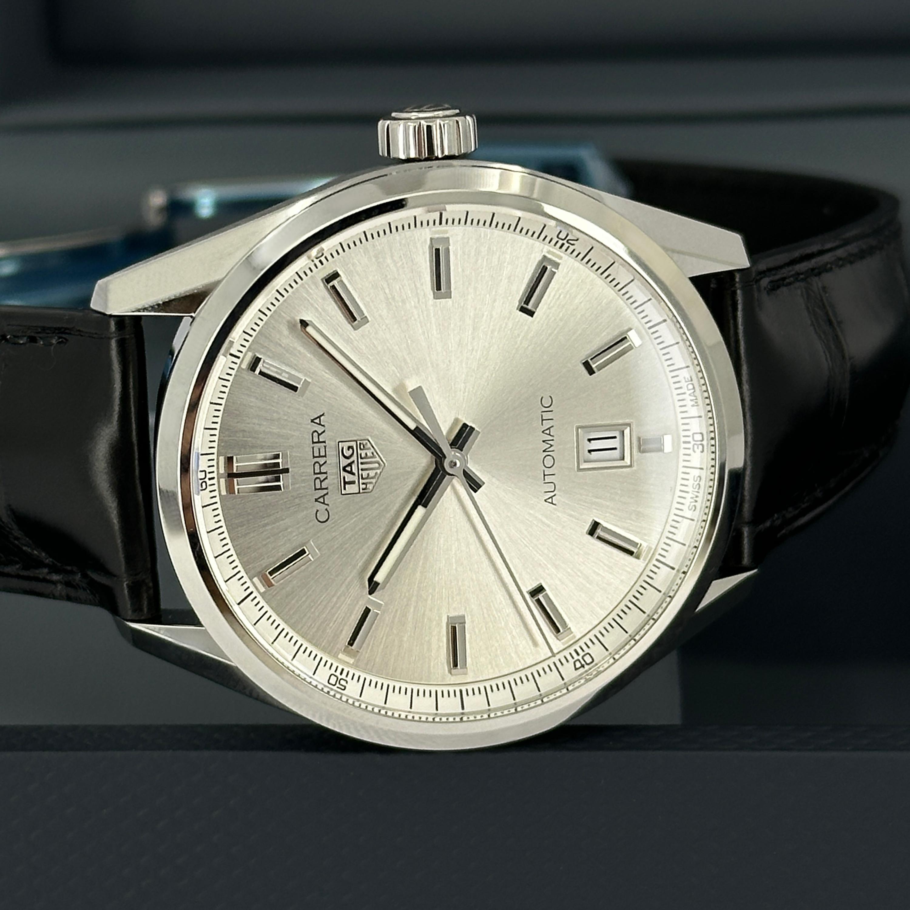 TAG Heuer Carrera Date Reference# WBN2111.FC6505, Jeu complet, 2025 en vente 4