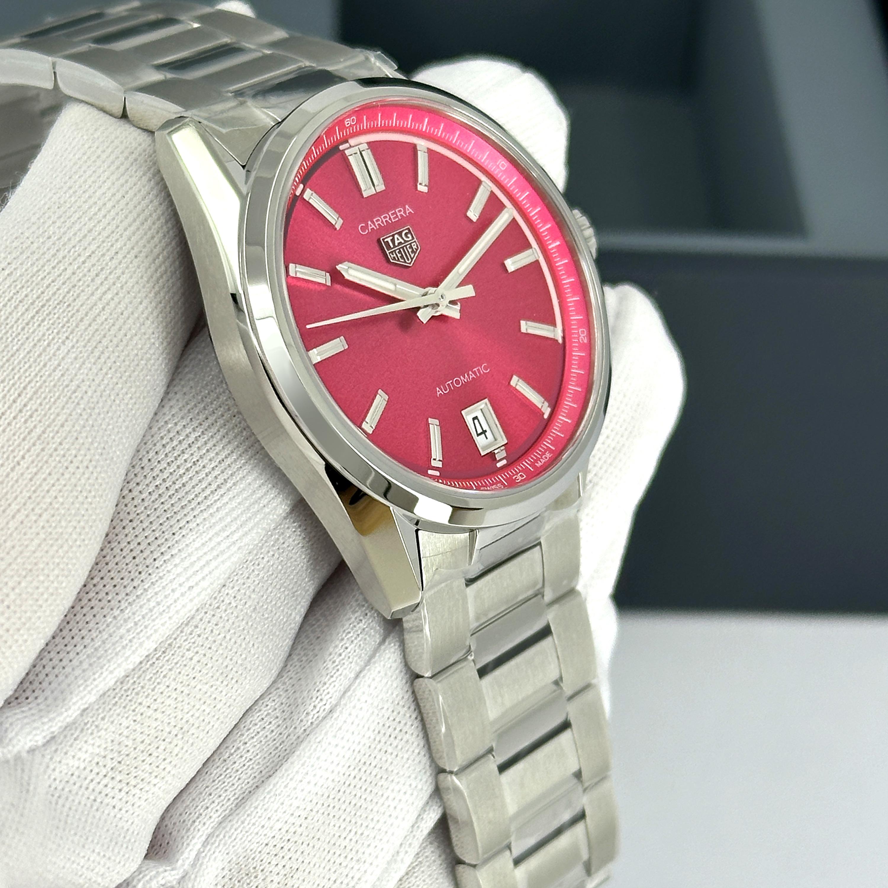 Neuf TAG Heuer Carrera Date Reference# WBN2313.BA0001, Set complet, 2025 en vente 8