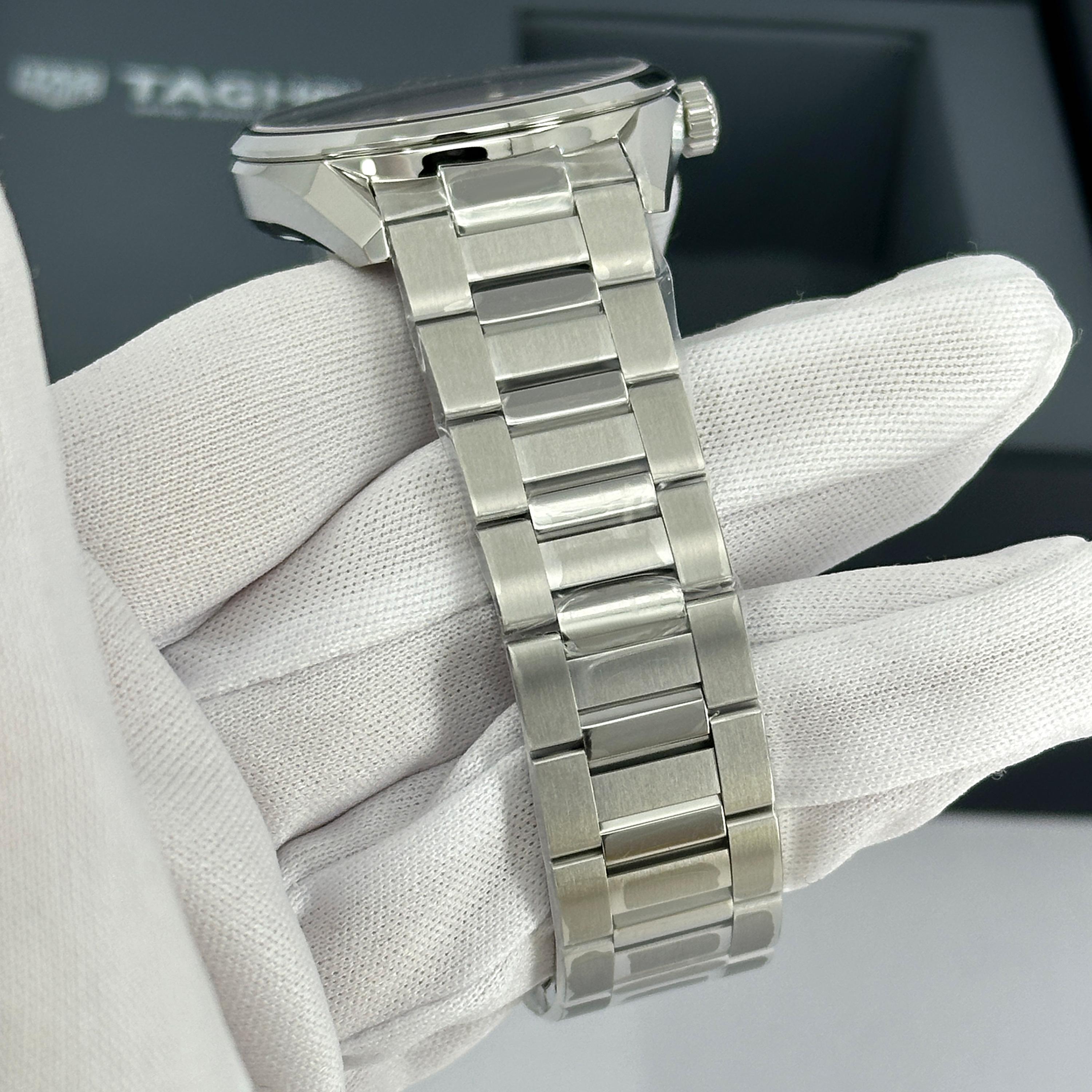 Neuf TAG Heuer Carrera Date Reference# WBN2313.BA0001, Set complet, 2025 en vente 9
