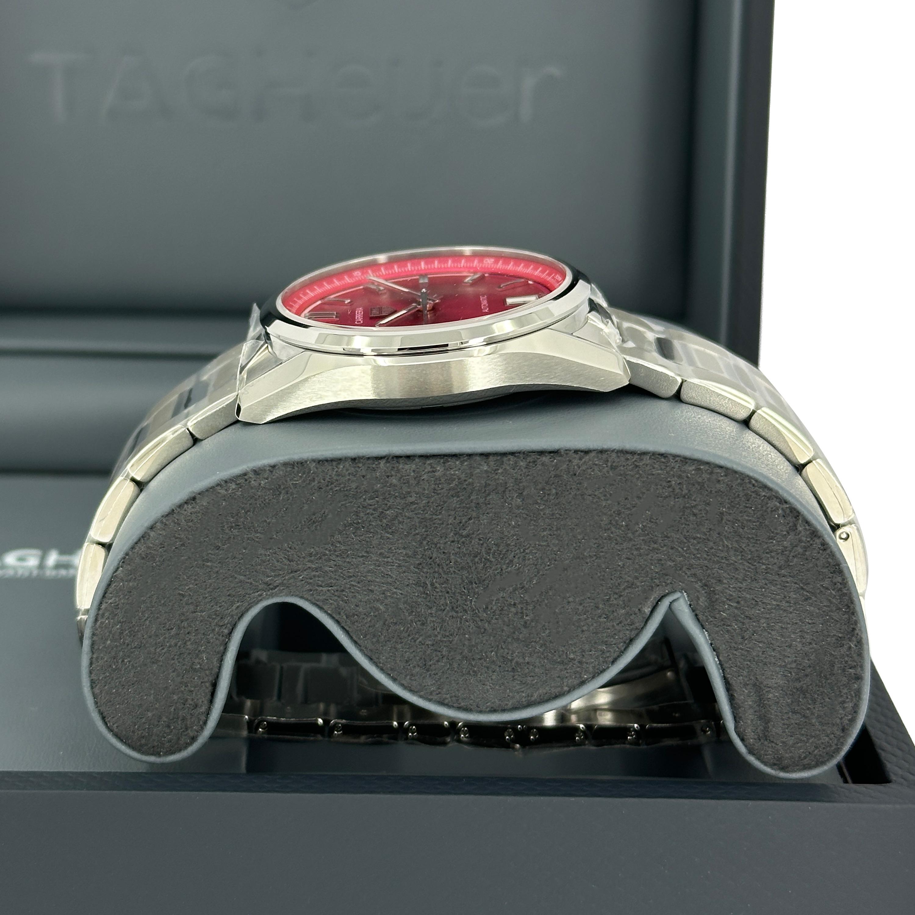 Neuf TAG Heuer Carrera Date Reference# WBN2313.BA0001, Set complet, 2025 en vente 3