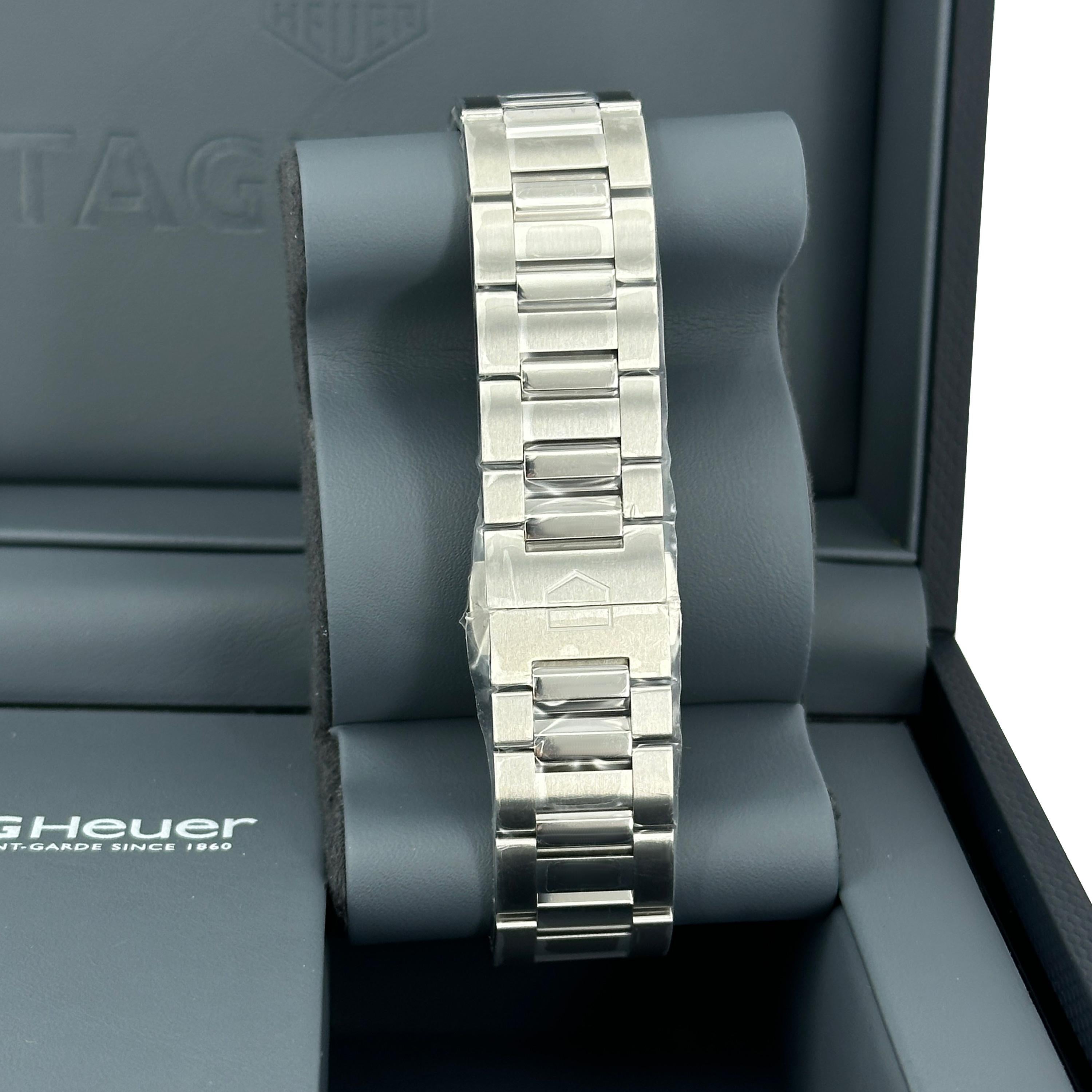 Neuf TAG Heuer Carrera Date Reference# WBN2313.BA0001, Set complet, 2025 en vente 4