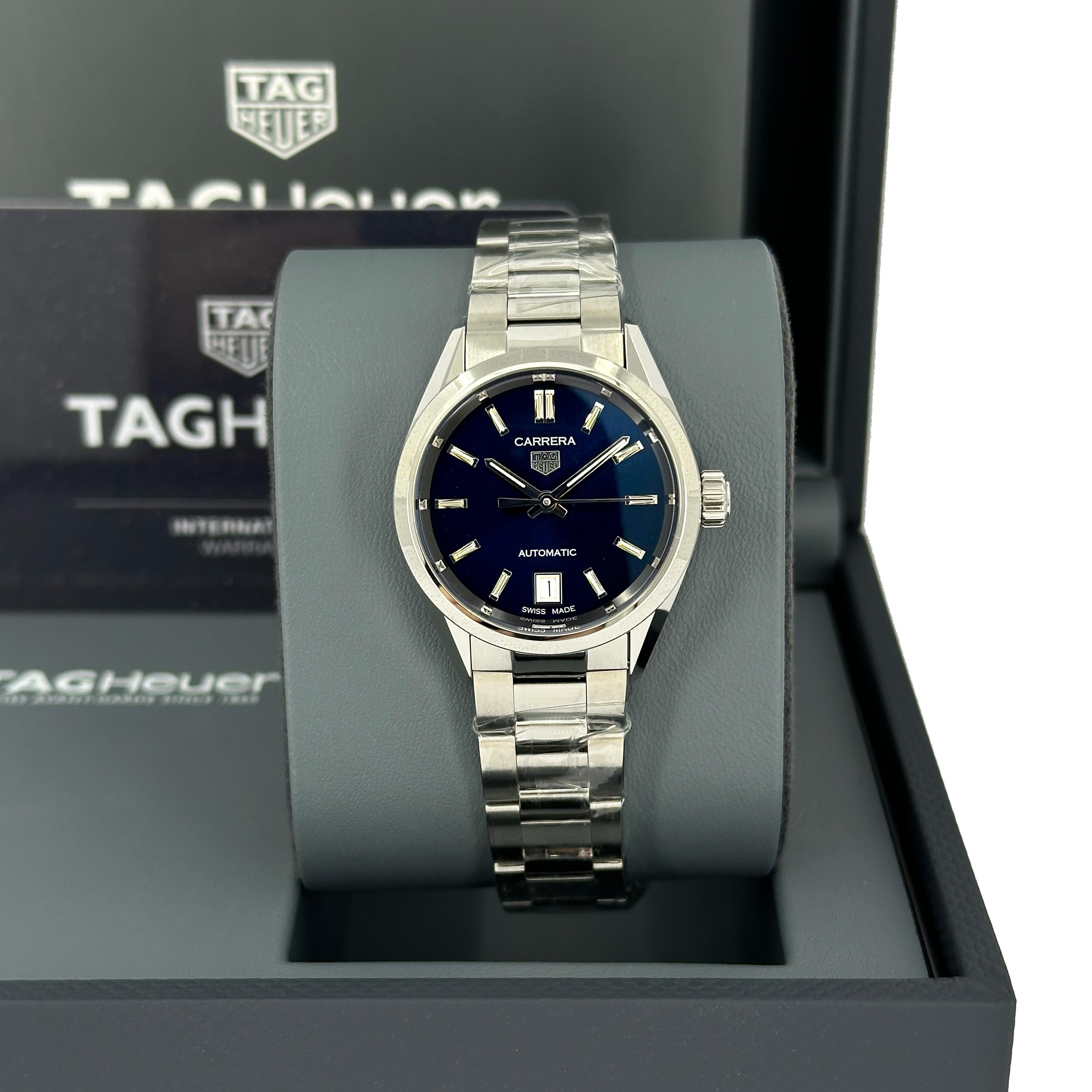 Ungetragene TAG Heuer Carrera Date Referenznummer WBN2411.BA0621, Komplettset, 2025 im Angebot 10