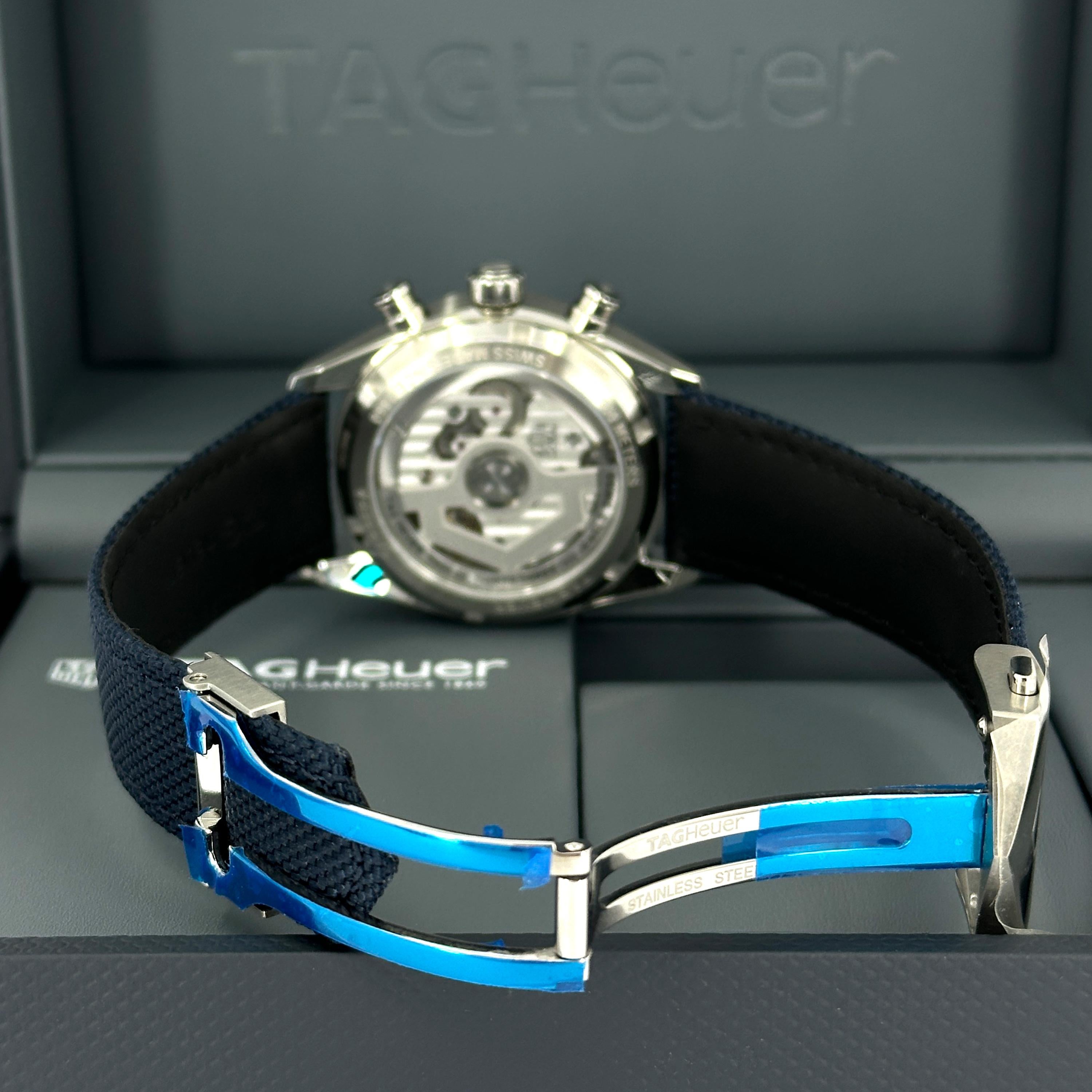 Ungetragene TAG Heuer Carrera Referenznummer CBS2213.FN6002, Komplettset, 2025 im Angebot 6