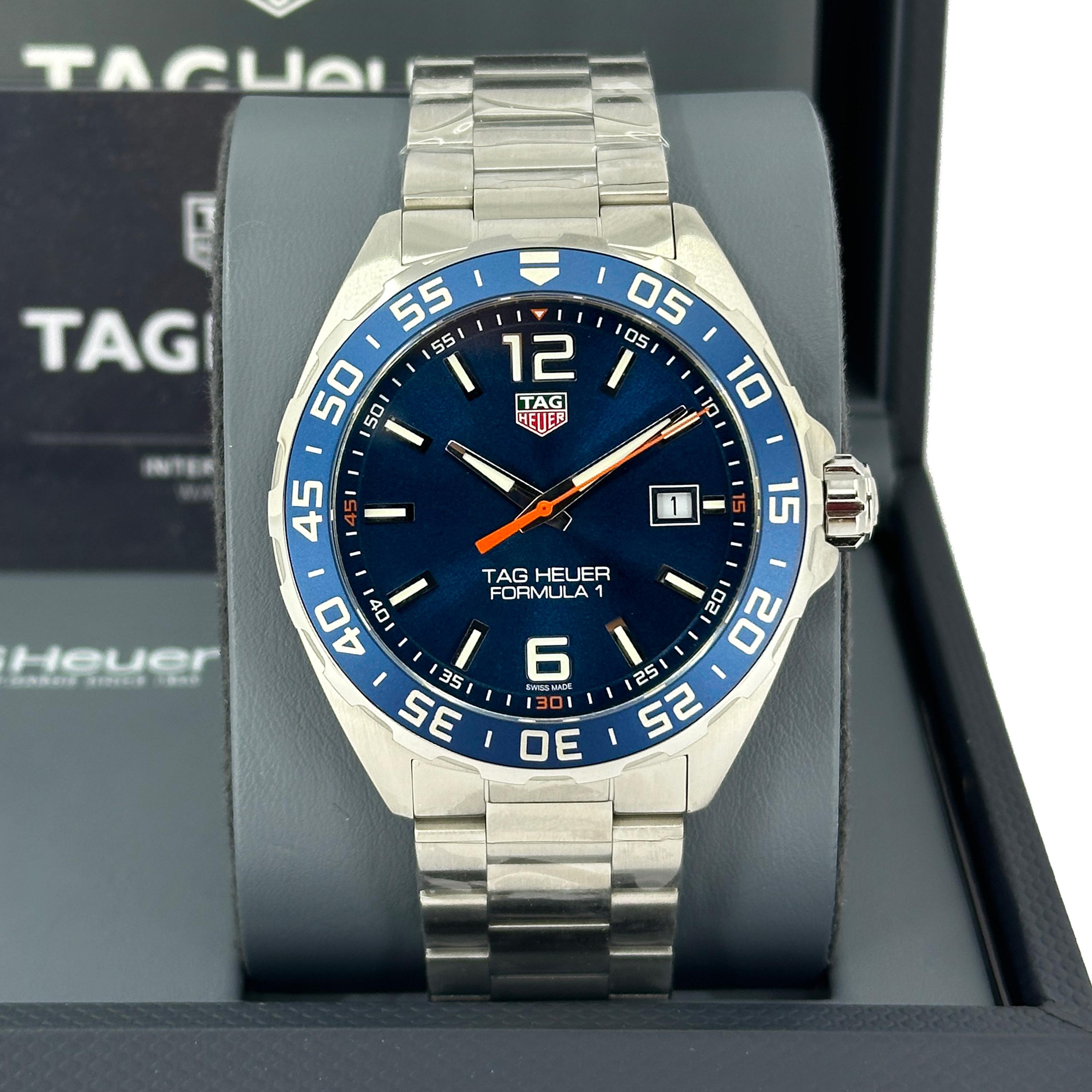 Ungetragene TAG Heuer Formula 1 Date Referenznummer WAZ1010.BA0842, Komplettset, 2025 im Zustand „Neu“ im Angebot in New York, NY