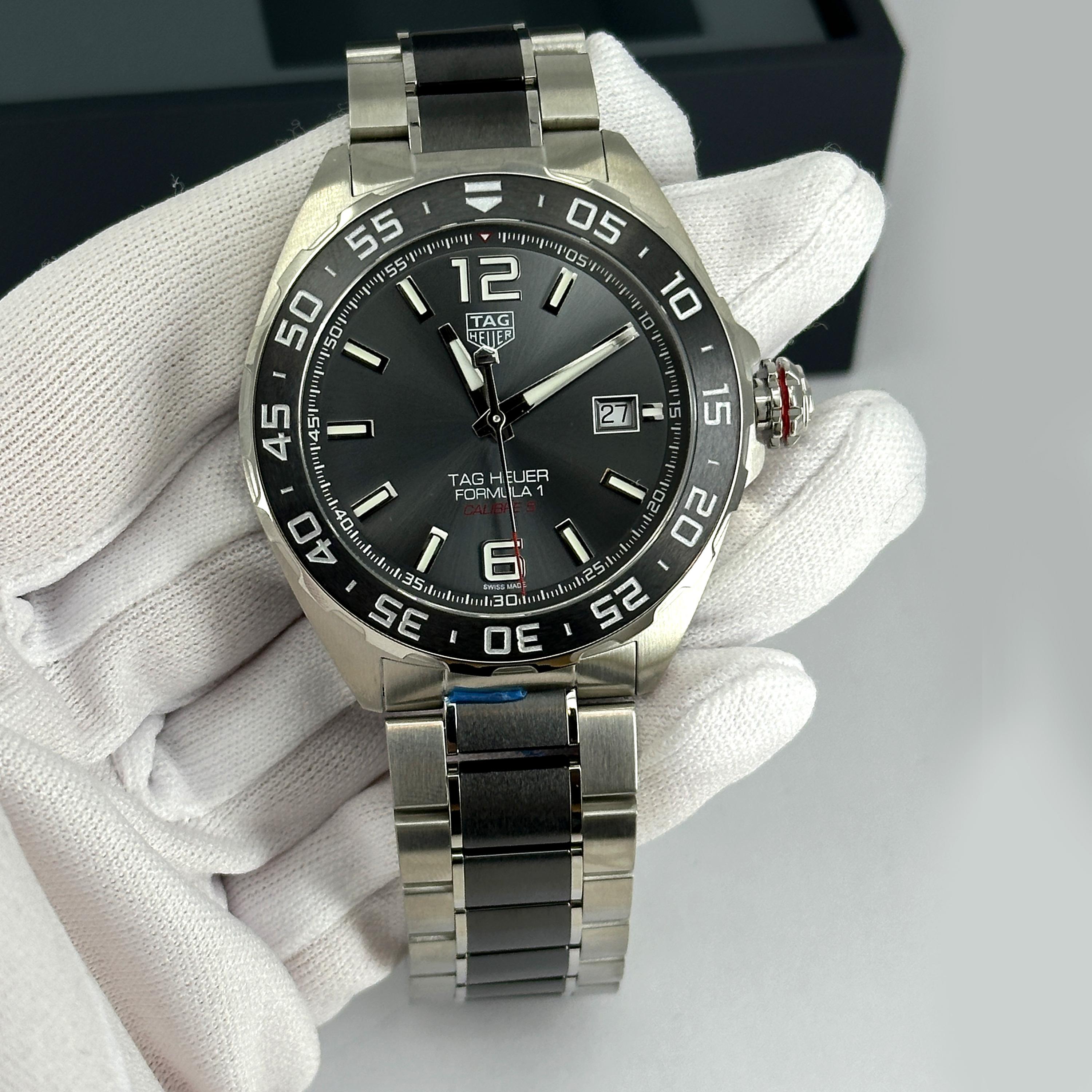 Ungetragene TAG Heuer Formula 1 Date Referenznummer WAZ2011.BA0843, Komplettset, 2025 im Angebot 7