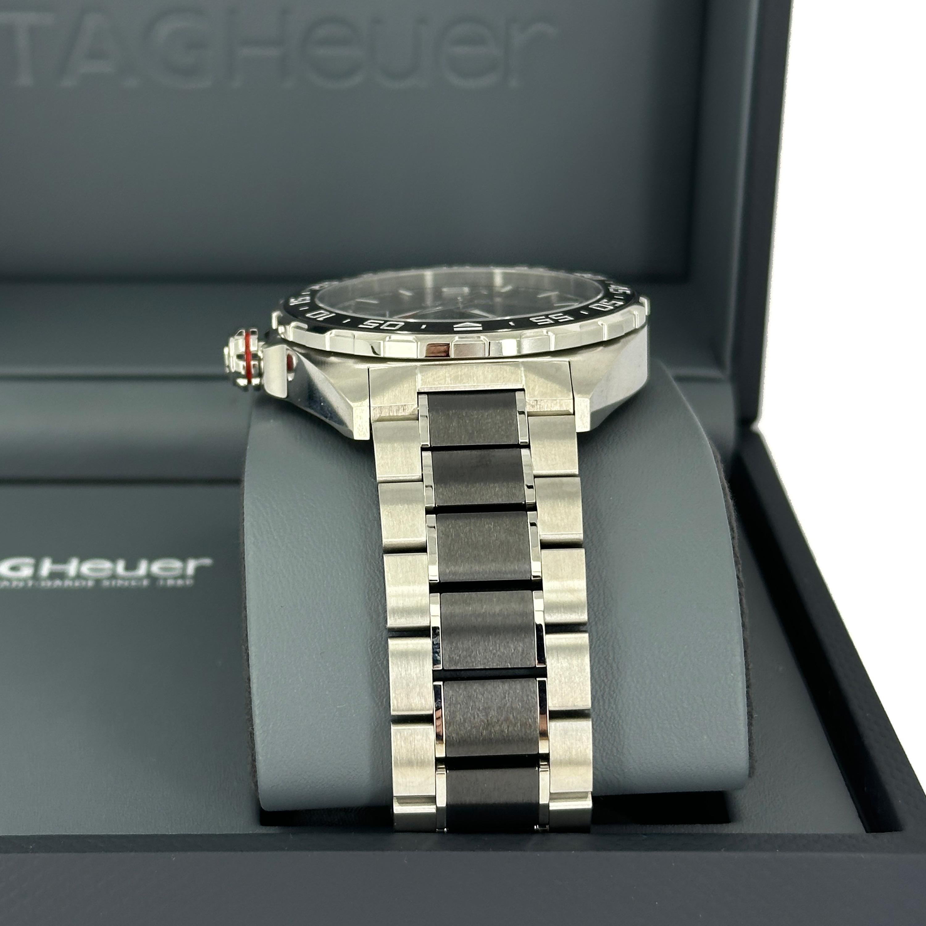 Ungetragene TAG Heuer Formula 1 Date Referenznummer WAZ2011.BA0843, Komplettset, 2025 im Angebot 1