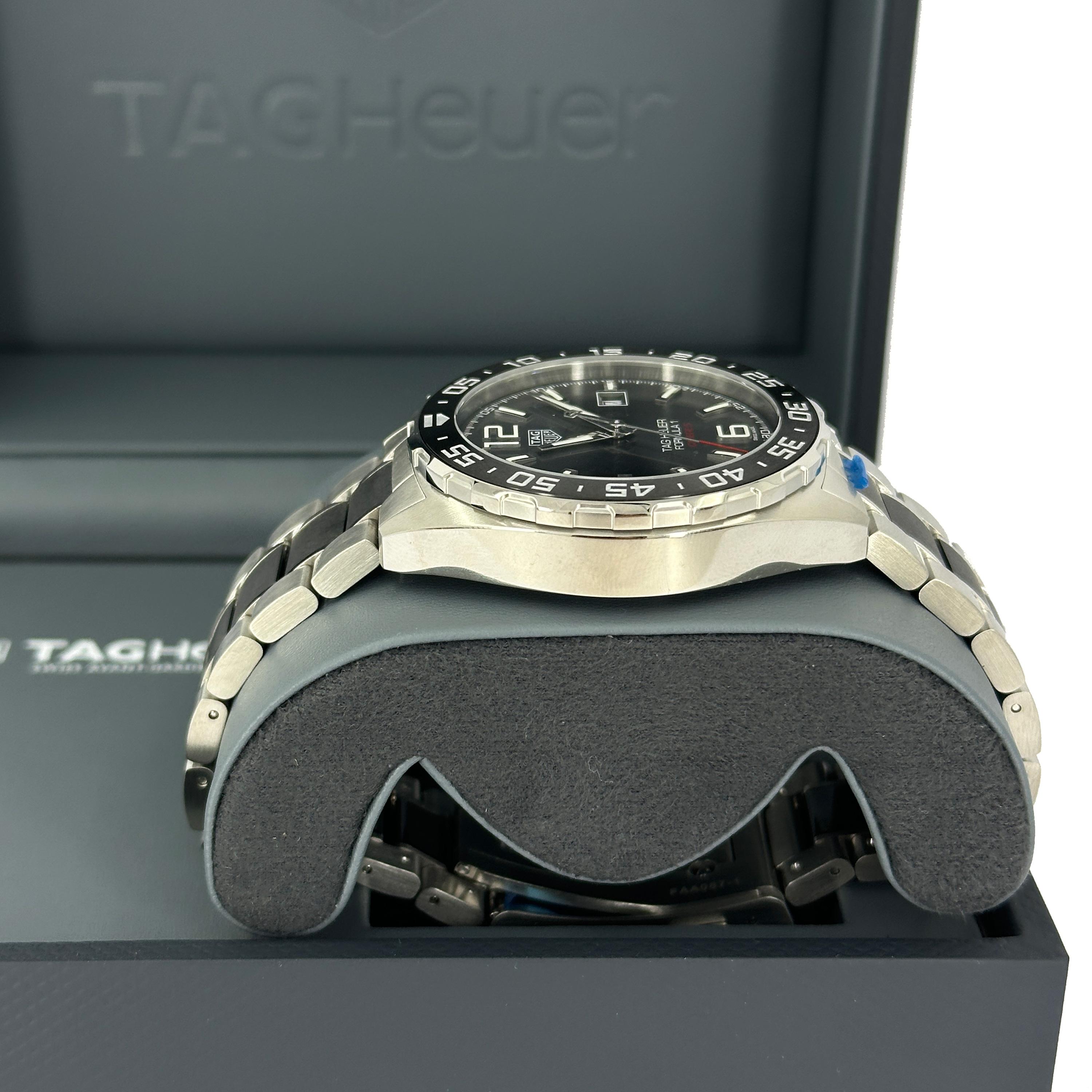 Ungetragene TAG Heuer Formula 1 Date Referenznummer WAZ2011.BA0843, Komplettset, 2025 im Angebot 3