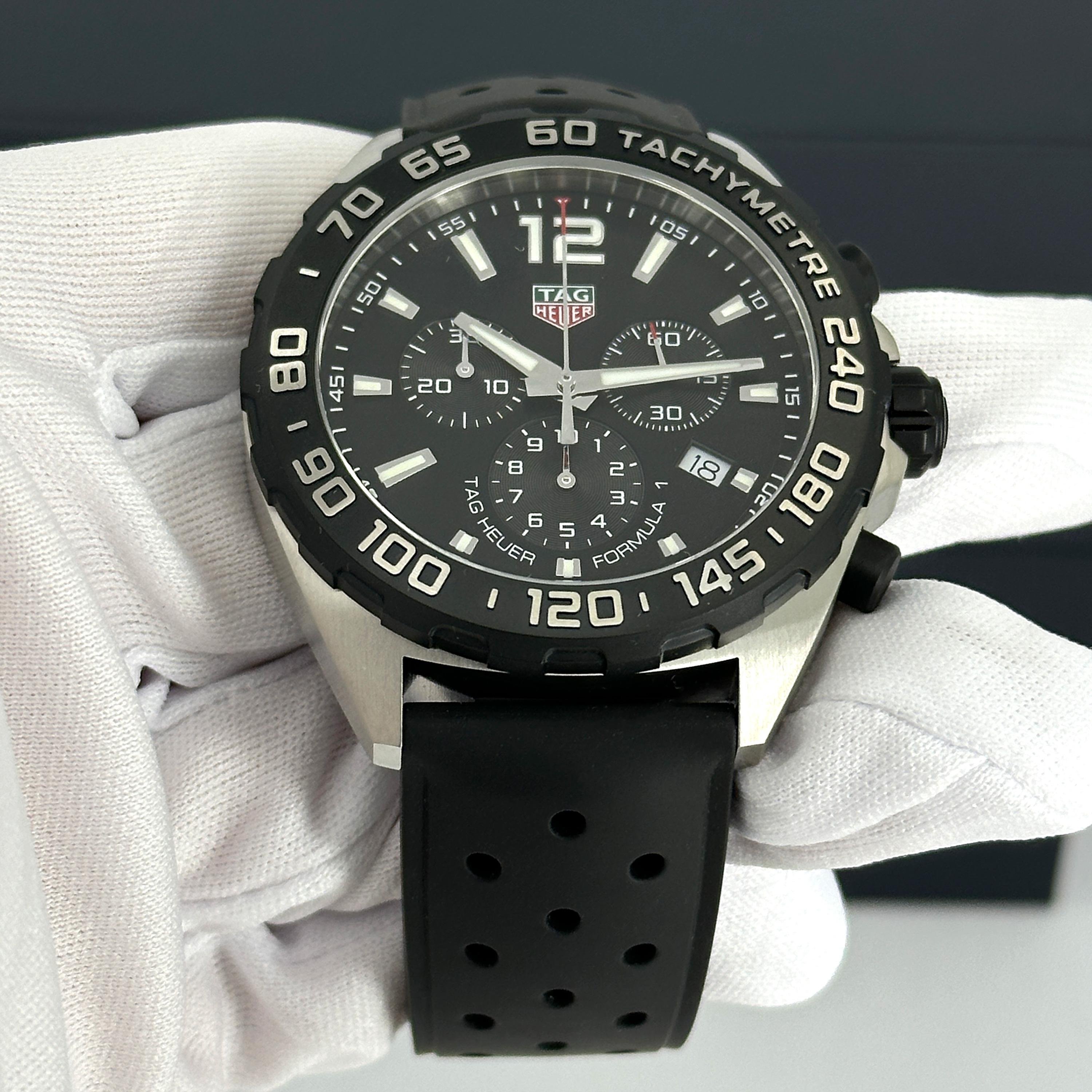 Ungetragene TAG Heuer Formula 1 Referenznummer CAZ1010.FT8024, Komplettset, 2025 im Angebot 7