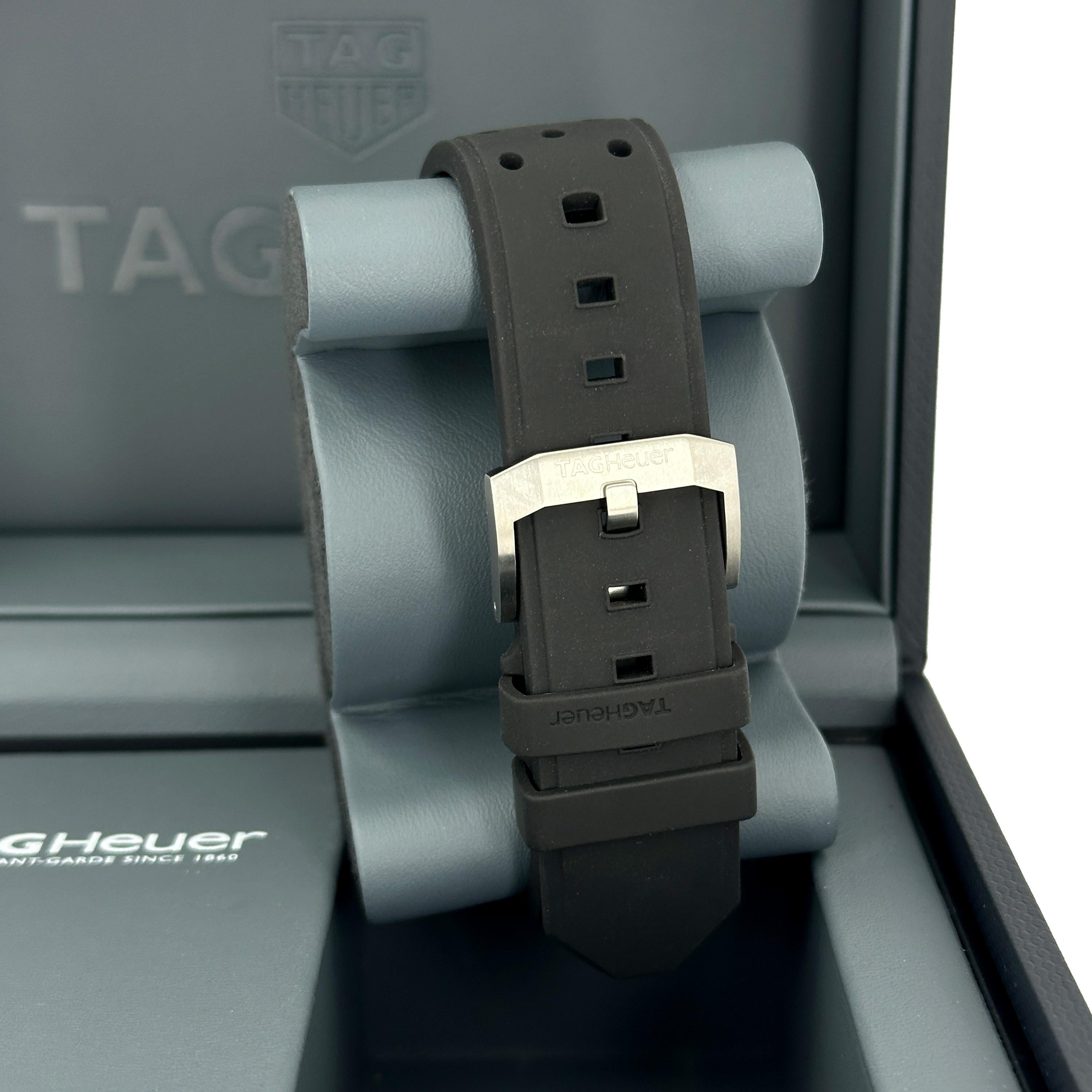 Ungetragene TAG Heuer Formula 1 Referenznummer CAZ1010.FT8024, Komplettset, 2025 im Angebot 4