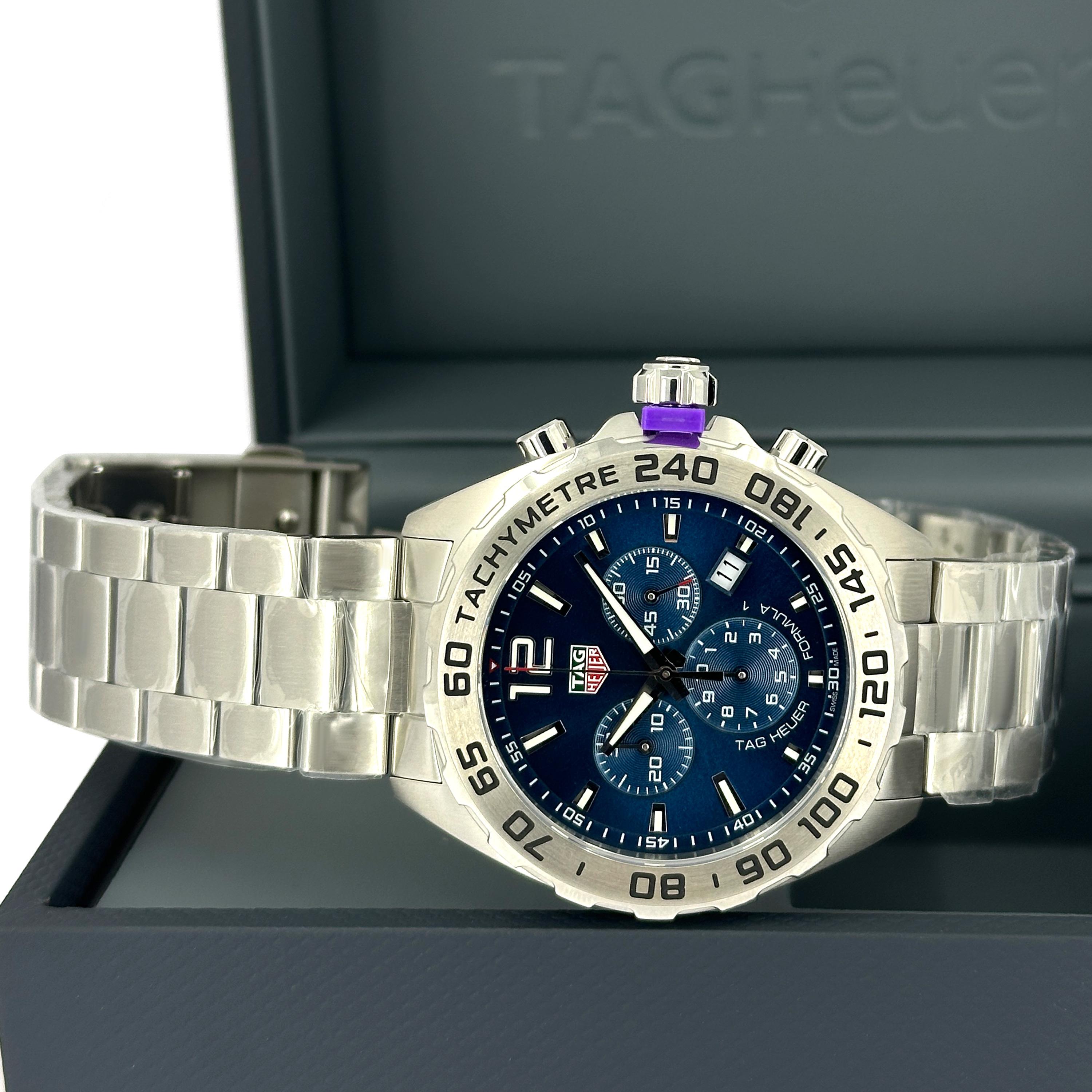 Ungetragene TAG Heuer Formula 1 Referenznummer CAZ101K.BA0842, Komplettset, 2025 im Angebot 10