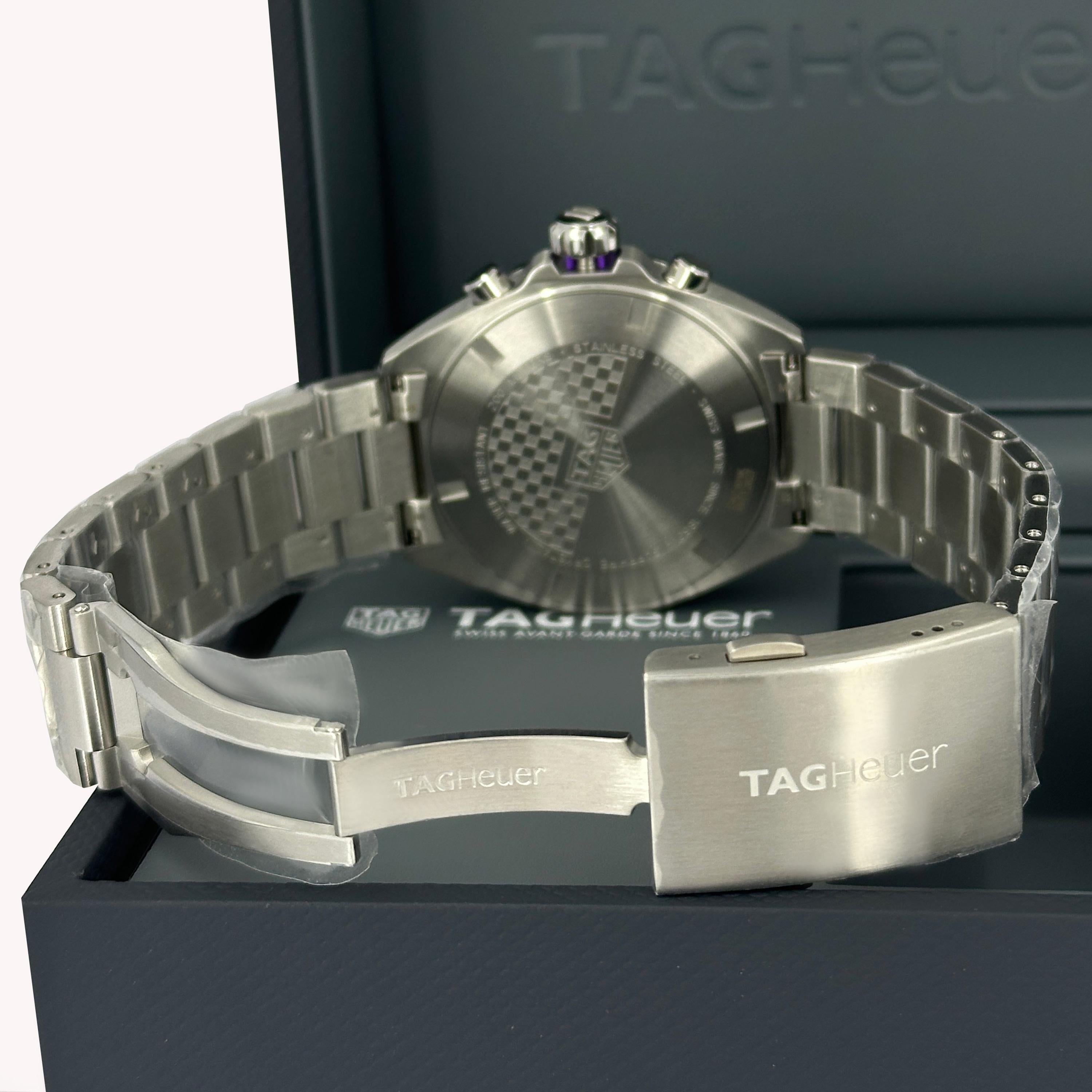 Ungetragene TAG Heuer Formula 1 Referenznummer CAZ101K.BA0842, Komplettset, 2025 im Angebot 3