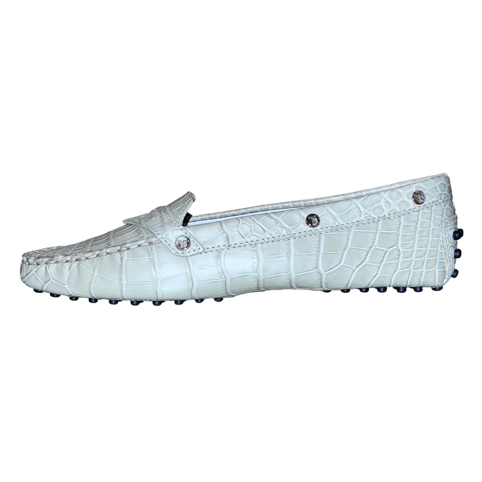 UNWORN Tod's Exotic Gommino Moccasins Loafers Alligator Crocodile Skin 7.5 For Sale 2