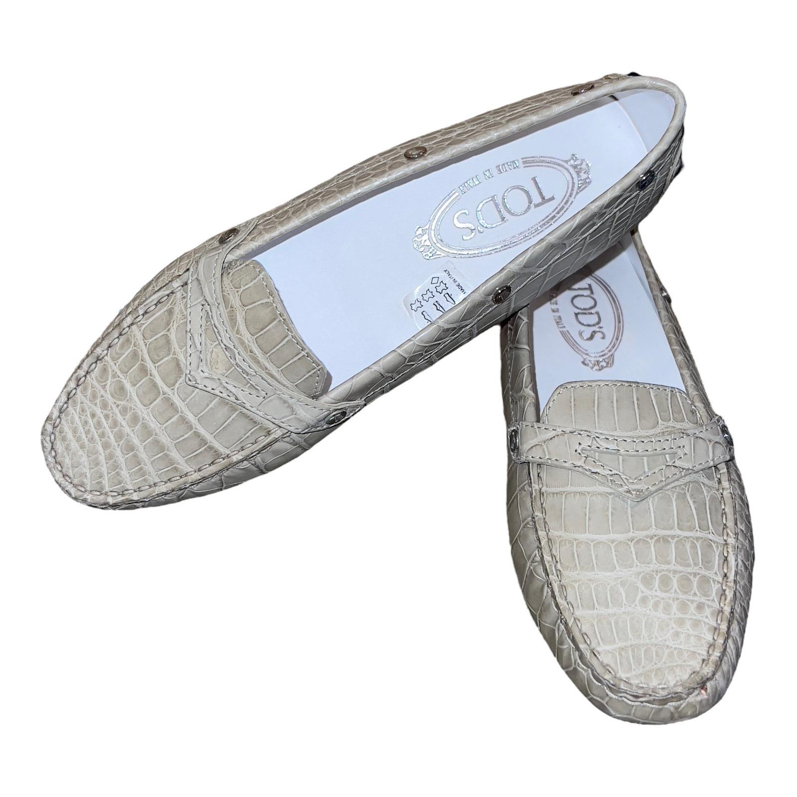 UNWORN Tod's Exotic Gommino Moccasins Loafers Alligator Crocodile Skin 7.5  For Sale at 1stDibs