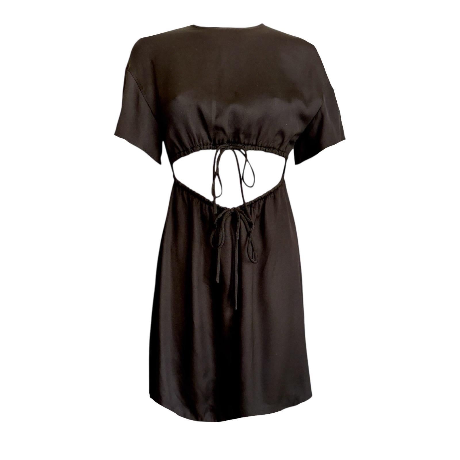 Abito da cocktail non indossato di Valentino in cady di seta nero 6 in vendita 3