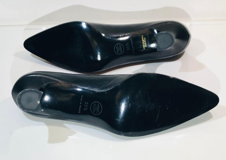 Women's or Men's Unworn Vintage 90s Chanel Classic Black Lambskin “CC” Heels Pointy Shoes  For Sale