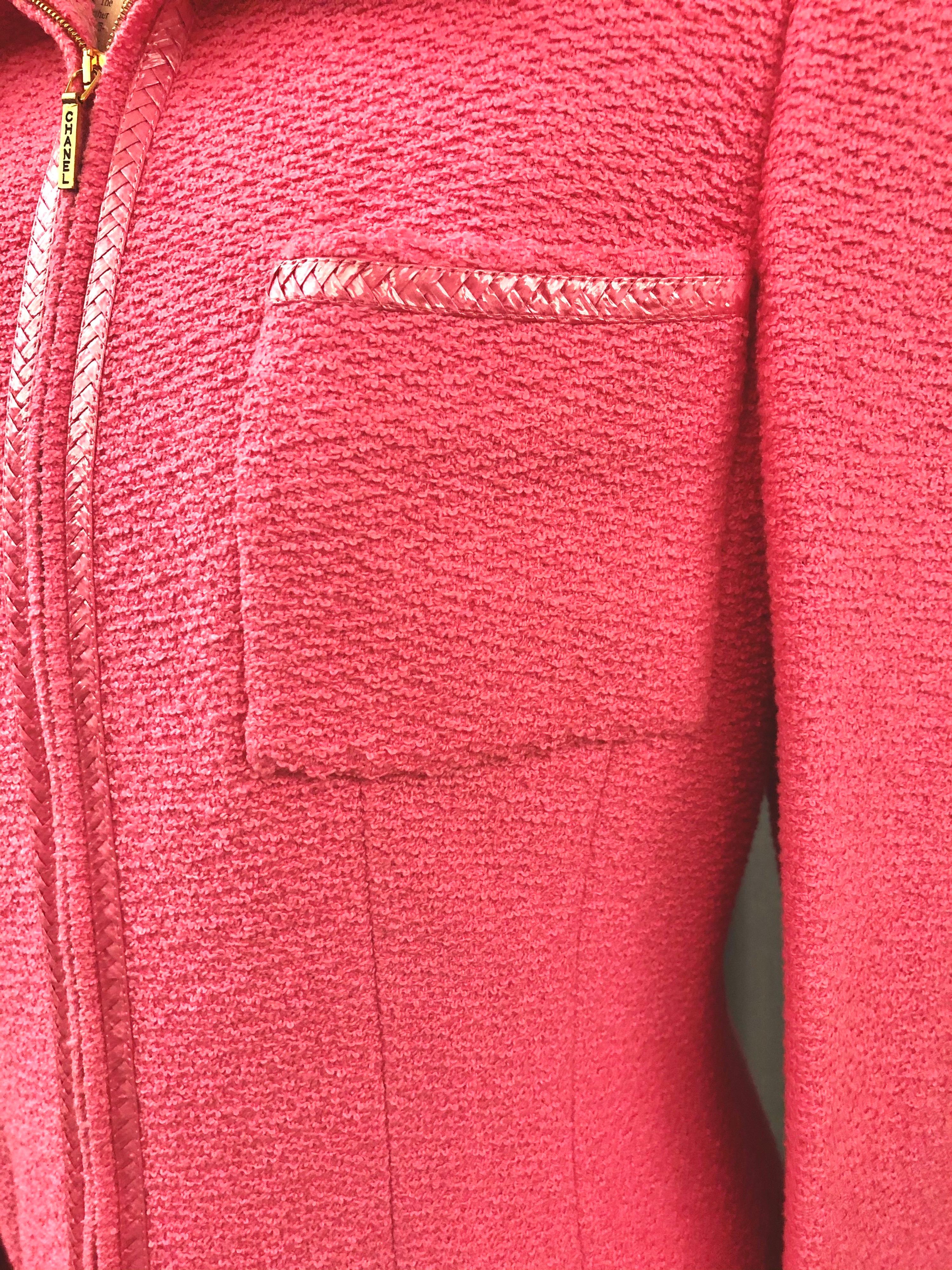 Unworn Vintage Chanel Spring 1995 Pink Jacket In New Condition For Sale In Sheung Wan, HK