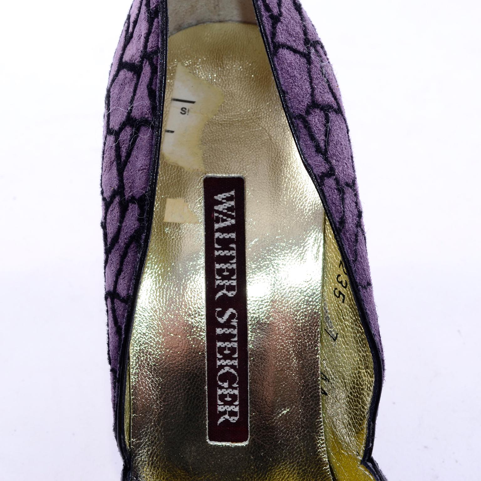 Walter Steiger - Chaussures vintage non portées en daim violet et noir avec talons de 8,9 cm 7AA en vente 6