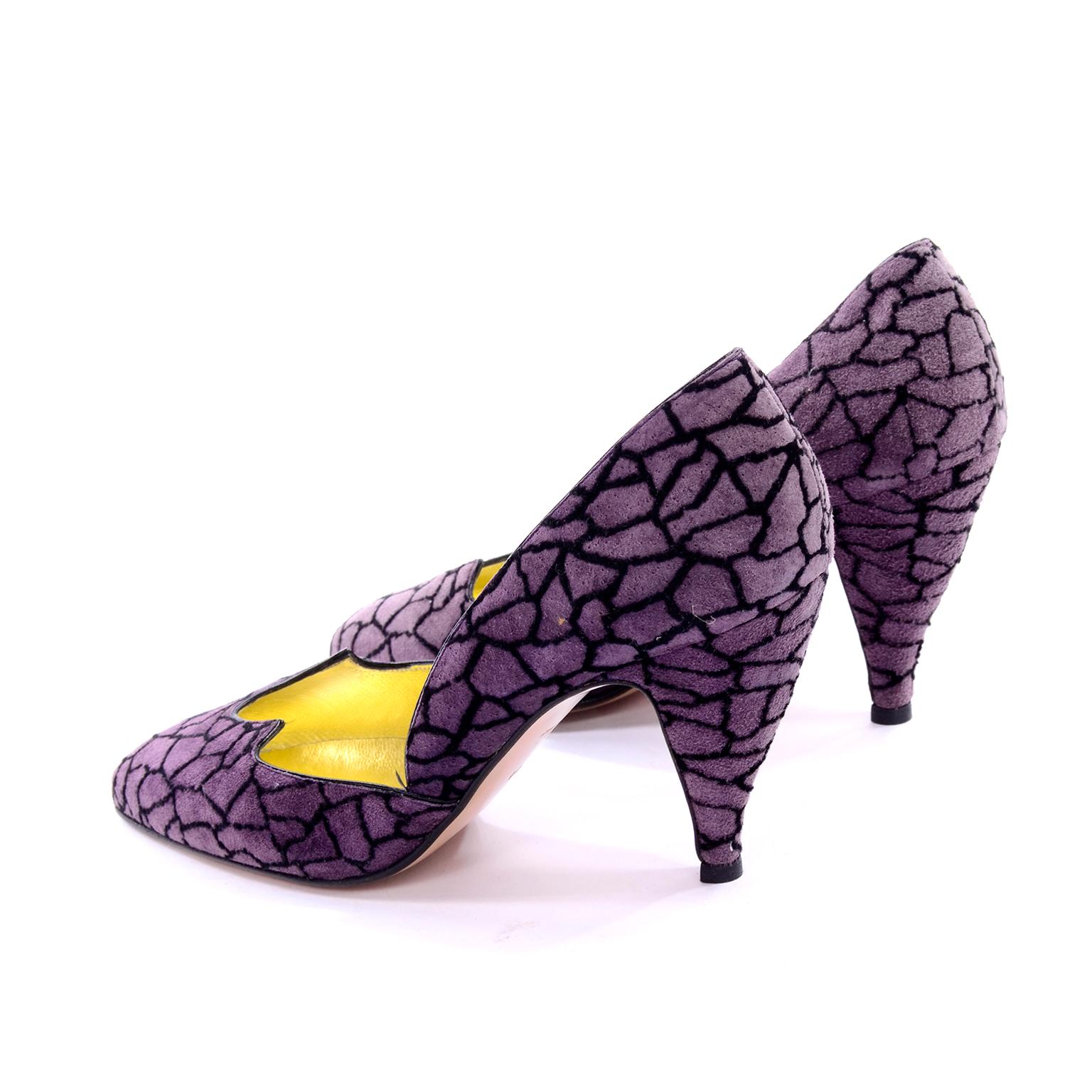 Gris Walter Steiger - Chaussures vintage non portées en daim violet et noir avec talons de 8,9 cm 7AA en vente