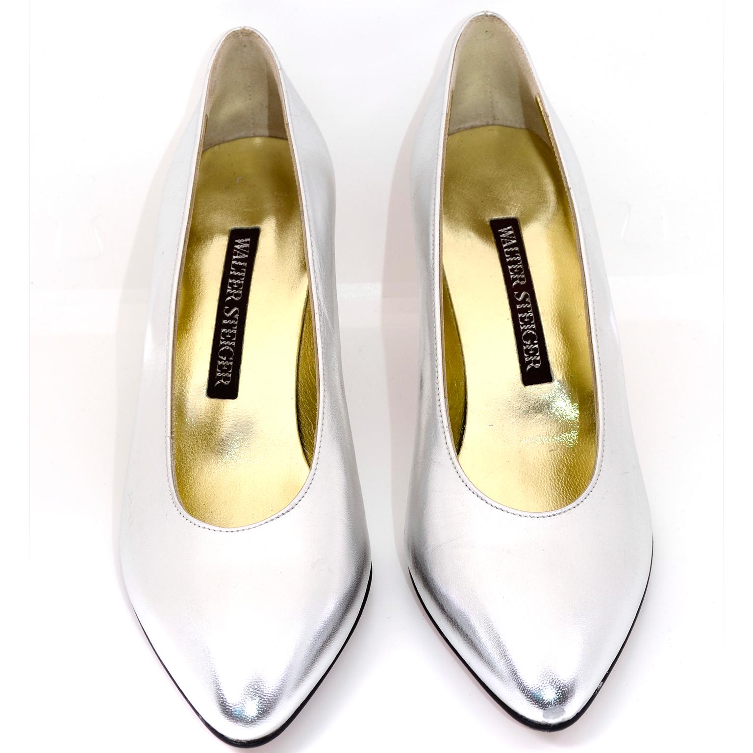Women's Unworn Walter Steiger Vintage Silver Metallic Shoes W 3 Inch Heels Size 7 For Sale
