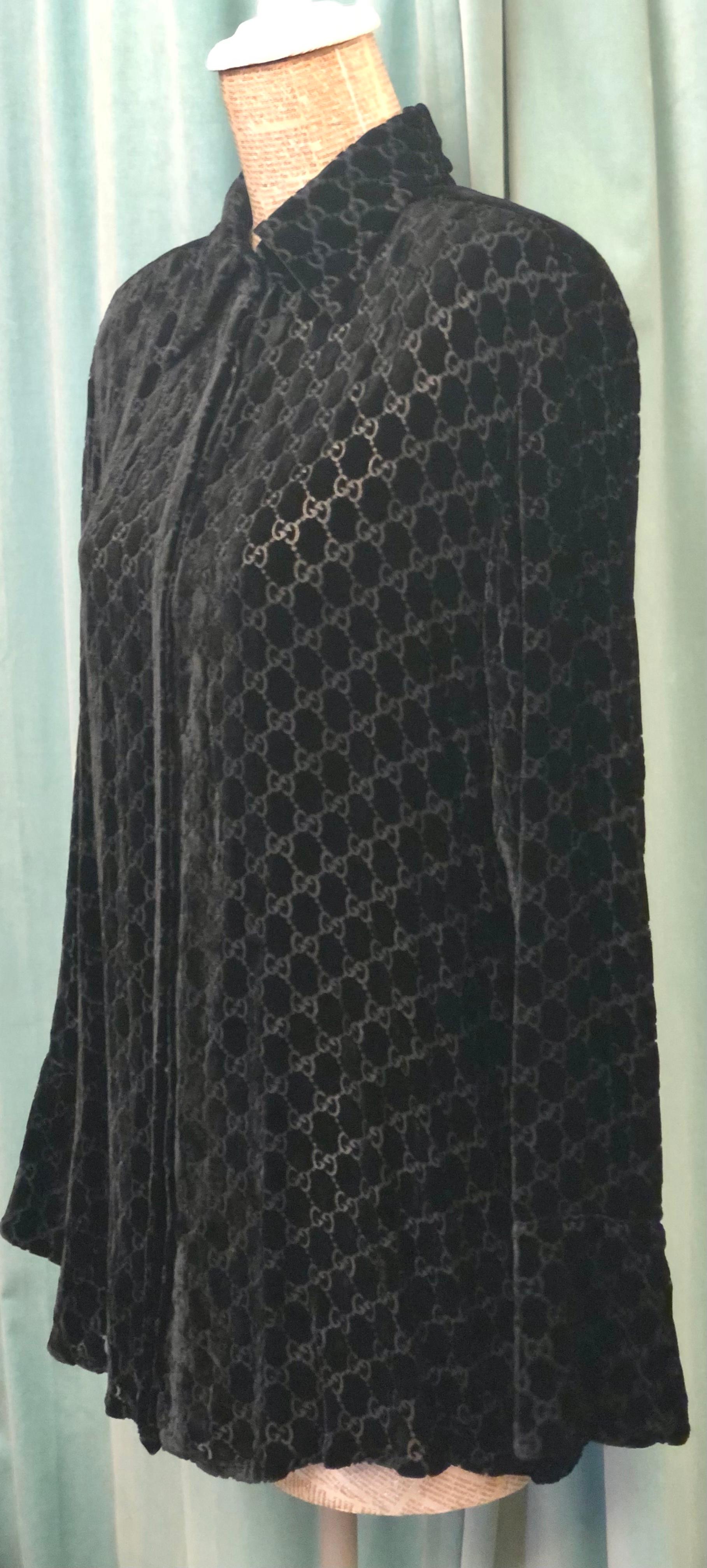Black Unworn with original tag 1997 Gucci by Tom Ford velvet “GG” logo shirt