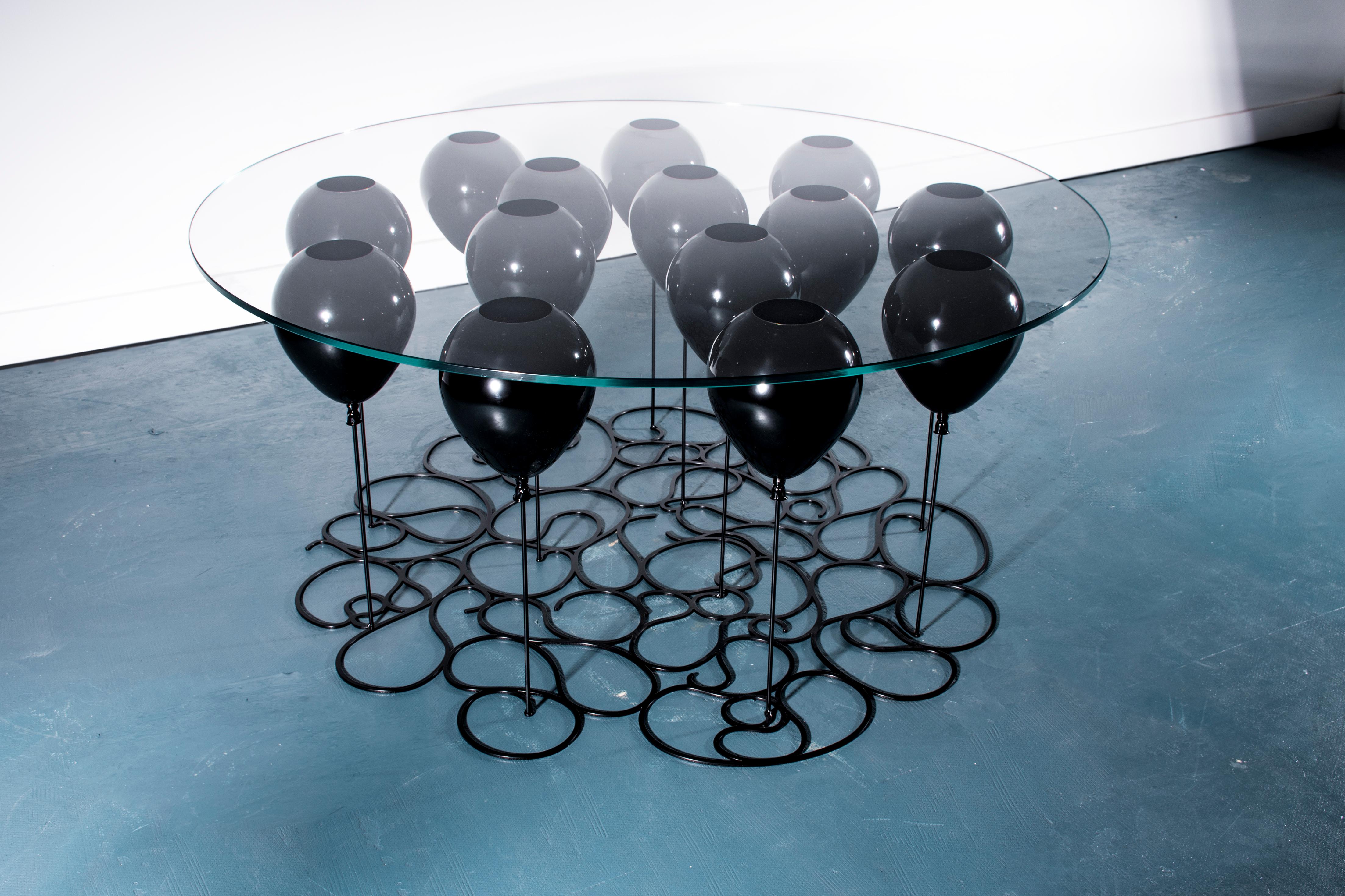Modern Up! Balloon Round Coffee Table, Black For Sale 2