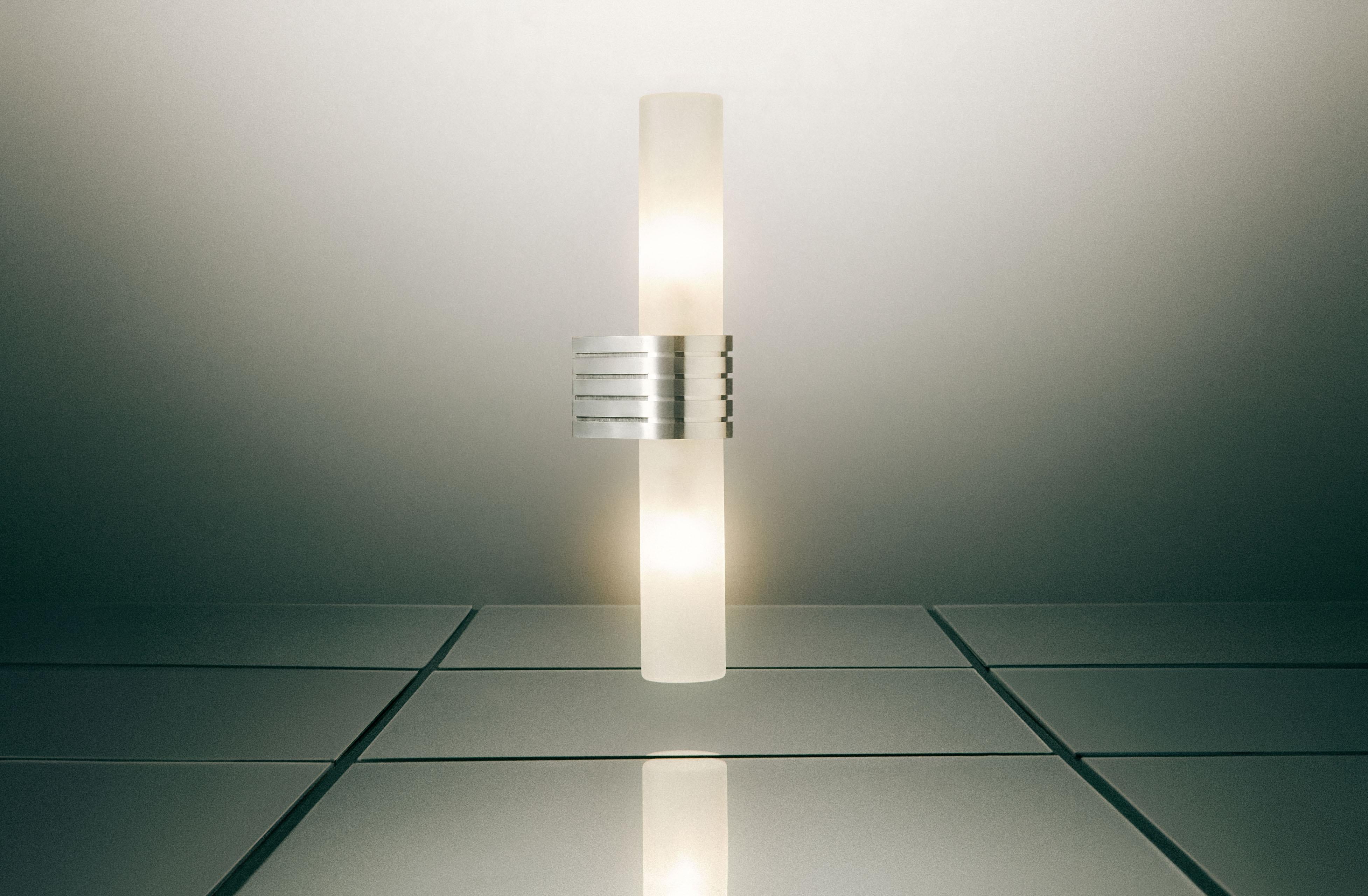 Designed in Sydney, Australia by Dunlin. 

Technical Details
Height: 290mm (11.41