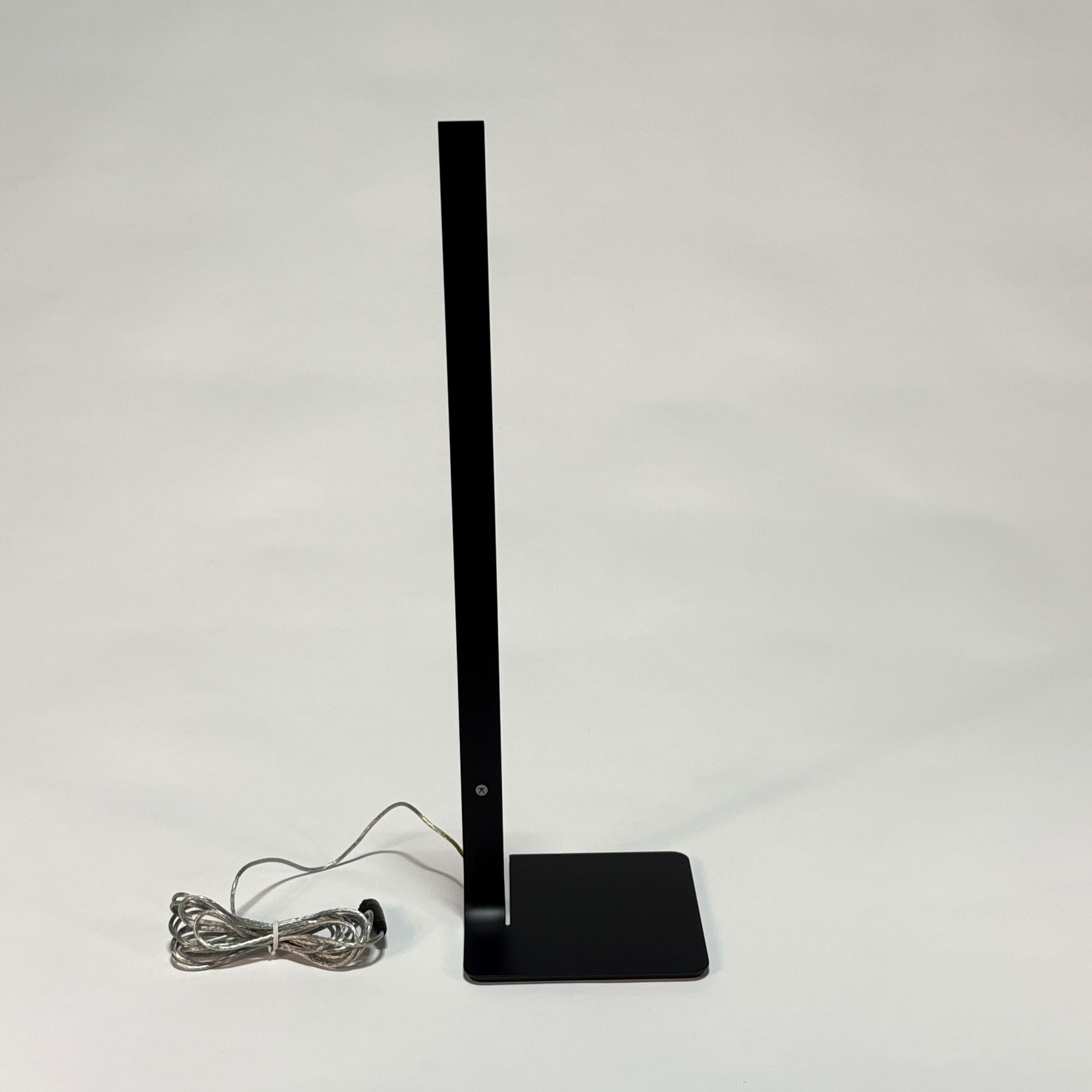 Chinese Up Table Lamp by François-Xavier Balléry For Sale