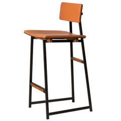 Up Tea Stool in leather, American hardwood and steel