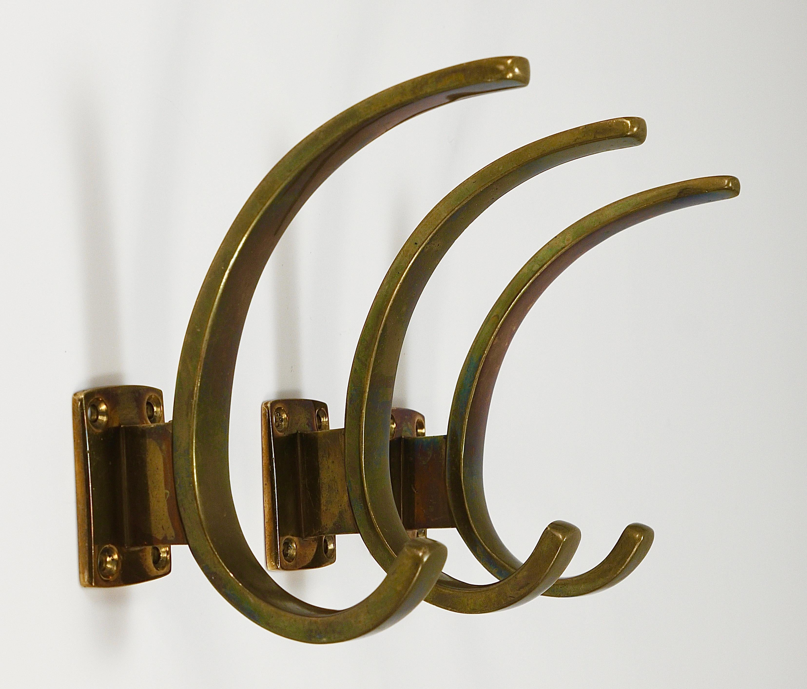 Early 20th Century A Pair Art Nouveau Curved Brass Wall Coat Hooks, Austria, 1920s For Sale