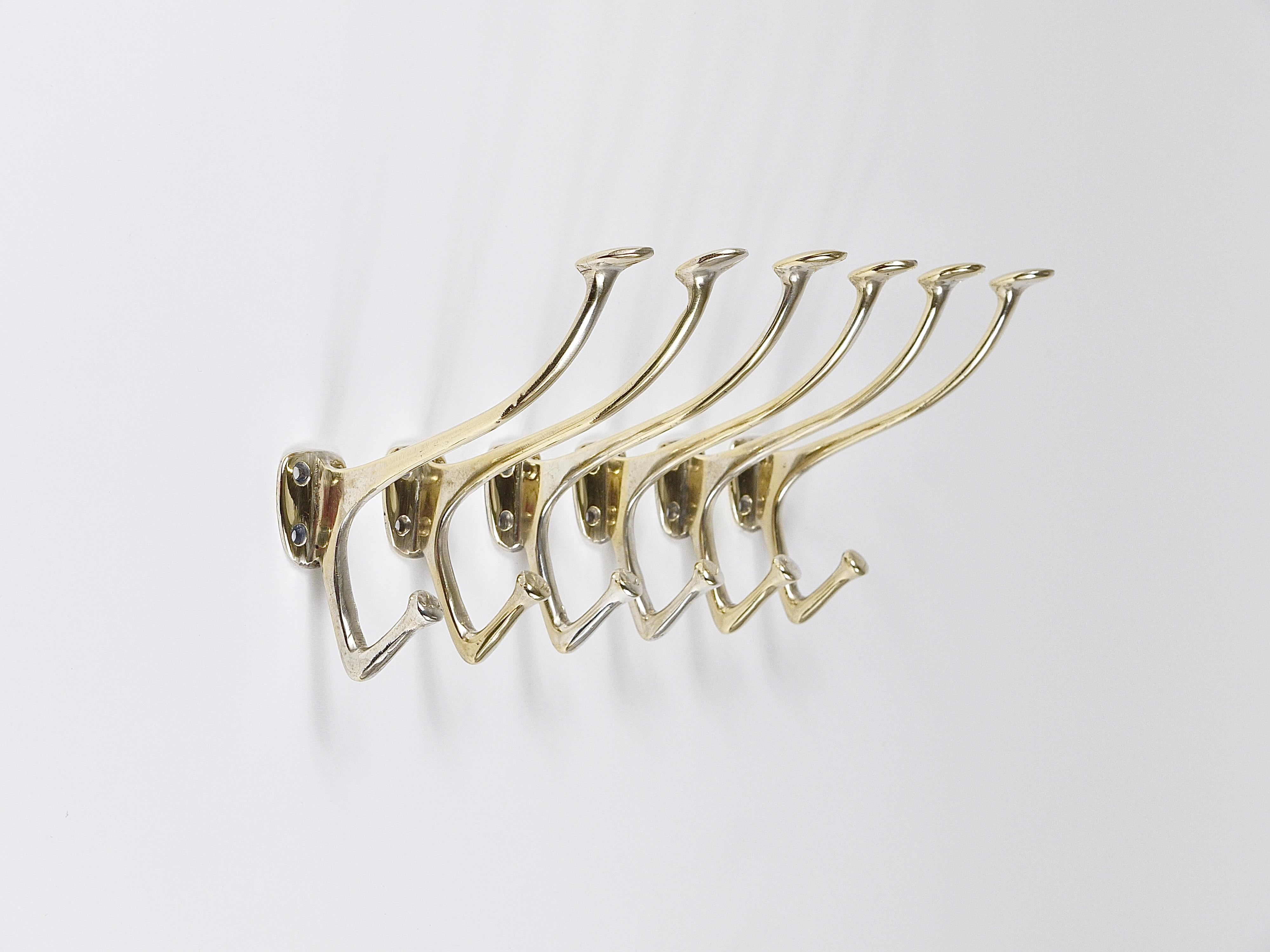 Bis zu 6 Adolf Loos Jugendstil Wandhaken aus Nickel-Messing Café Capua Wien, 1900er Jahre im Angebot 8