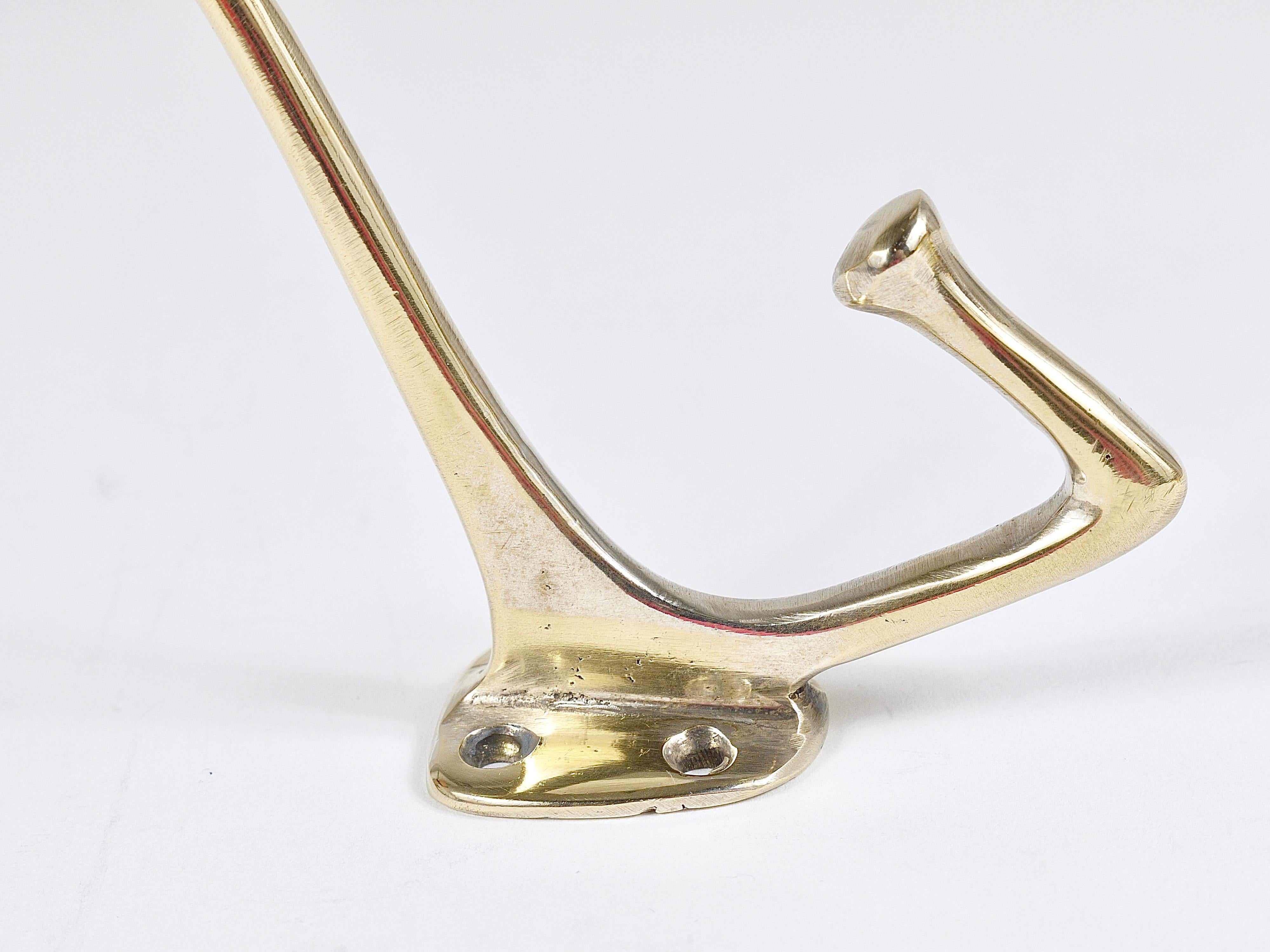 Bis zu 6 Adolf Loos Jugendstil Wandhaken aus Nickel-Messing Café Capua Wien, 1900er Jahre im Angebot 12
