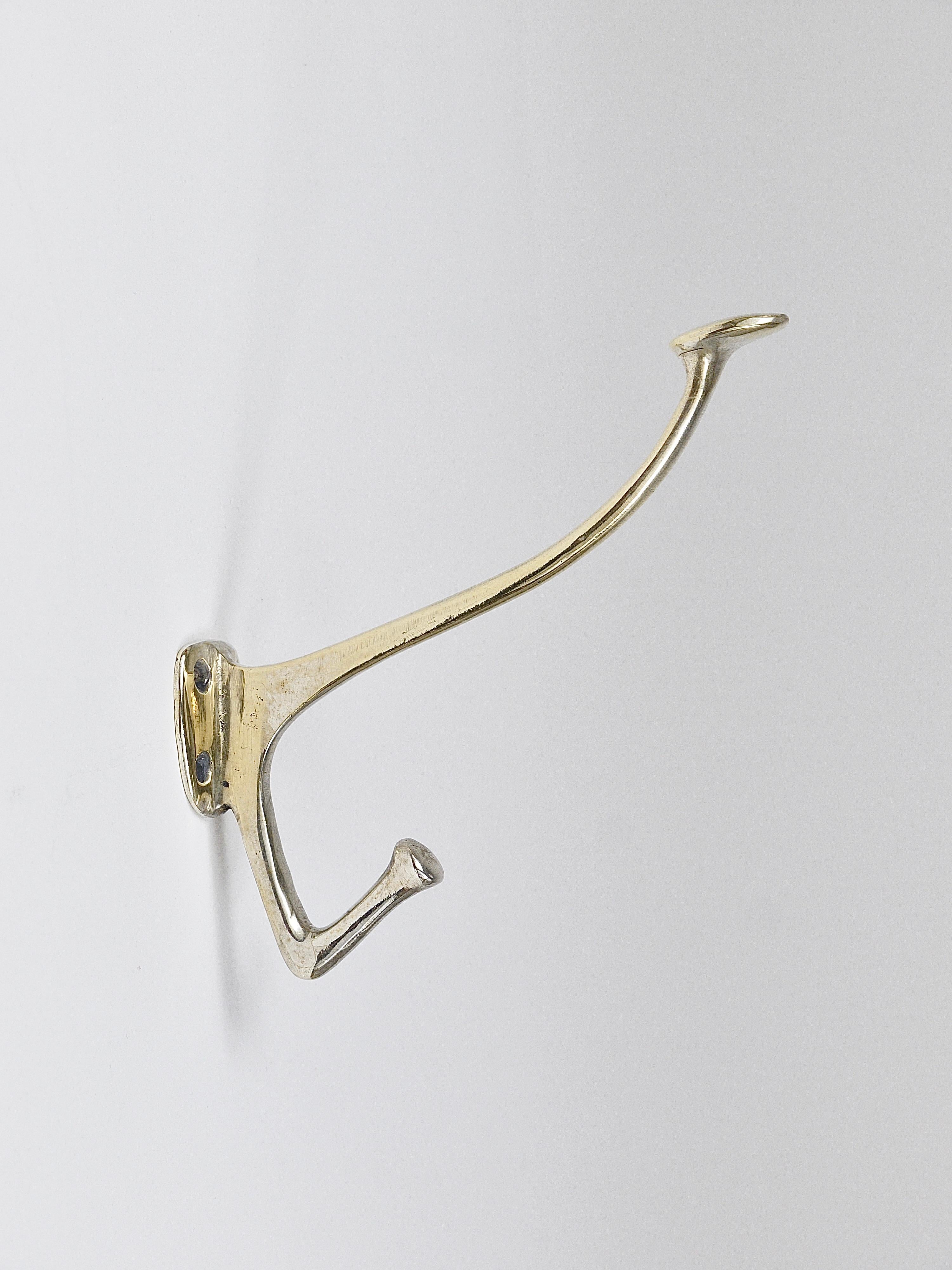Bis zu 6 Adolf Loos Jugendstil Wandhaken aus Nickel-Messing Café Capua Wien, 1900er Jahre (Eisen) im Angebot