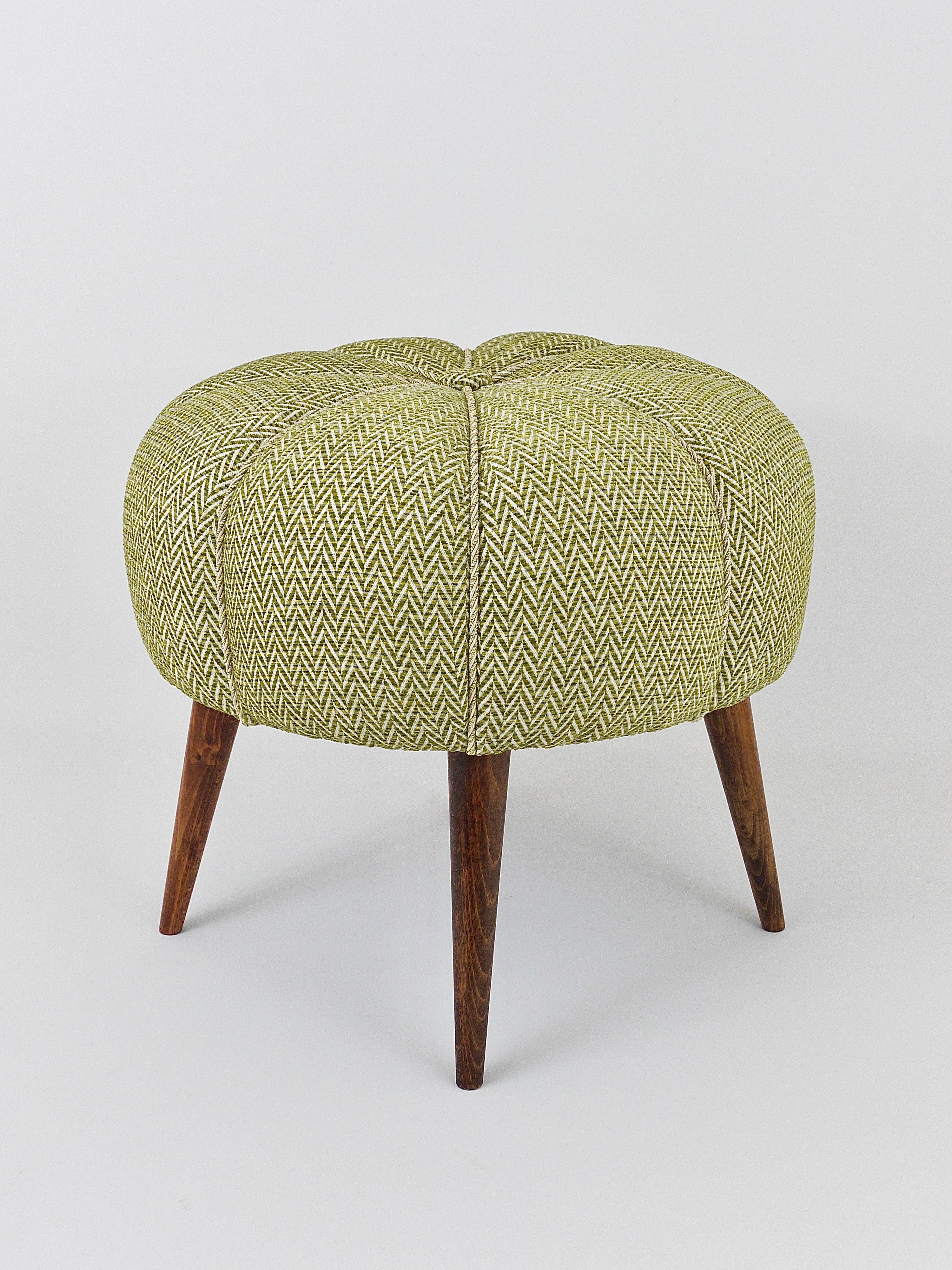 20ième siècle jusqu'à six charmants tabourets en zigzag du milieu du siècle, pouf et pouf, tabouret de repose-pieds, années 1950 en vente