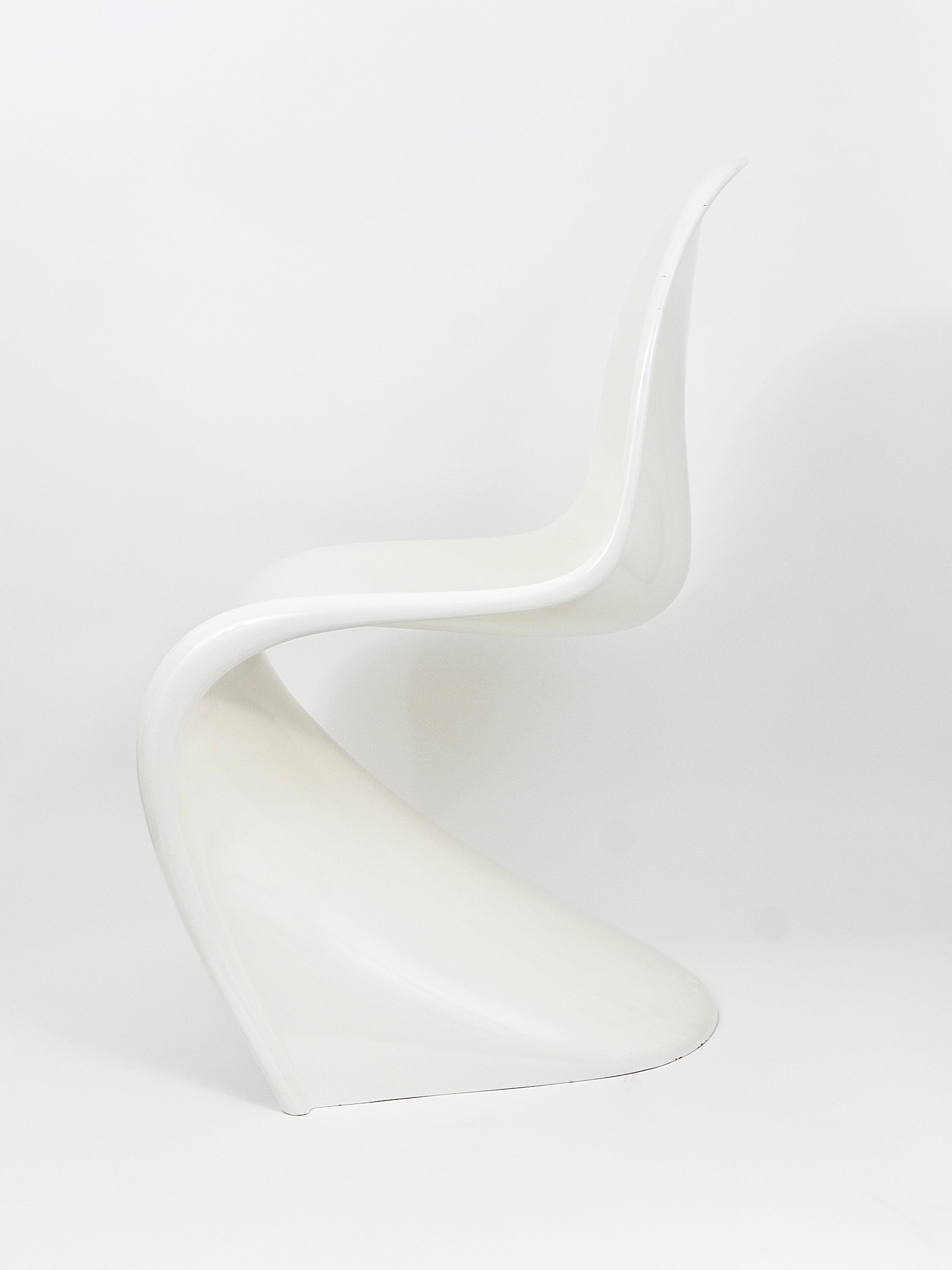 Up To Six White Verner Panton Classic Pop Art Cantilever Chairs, Germany, 1980s 4
