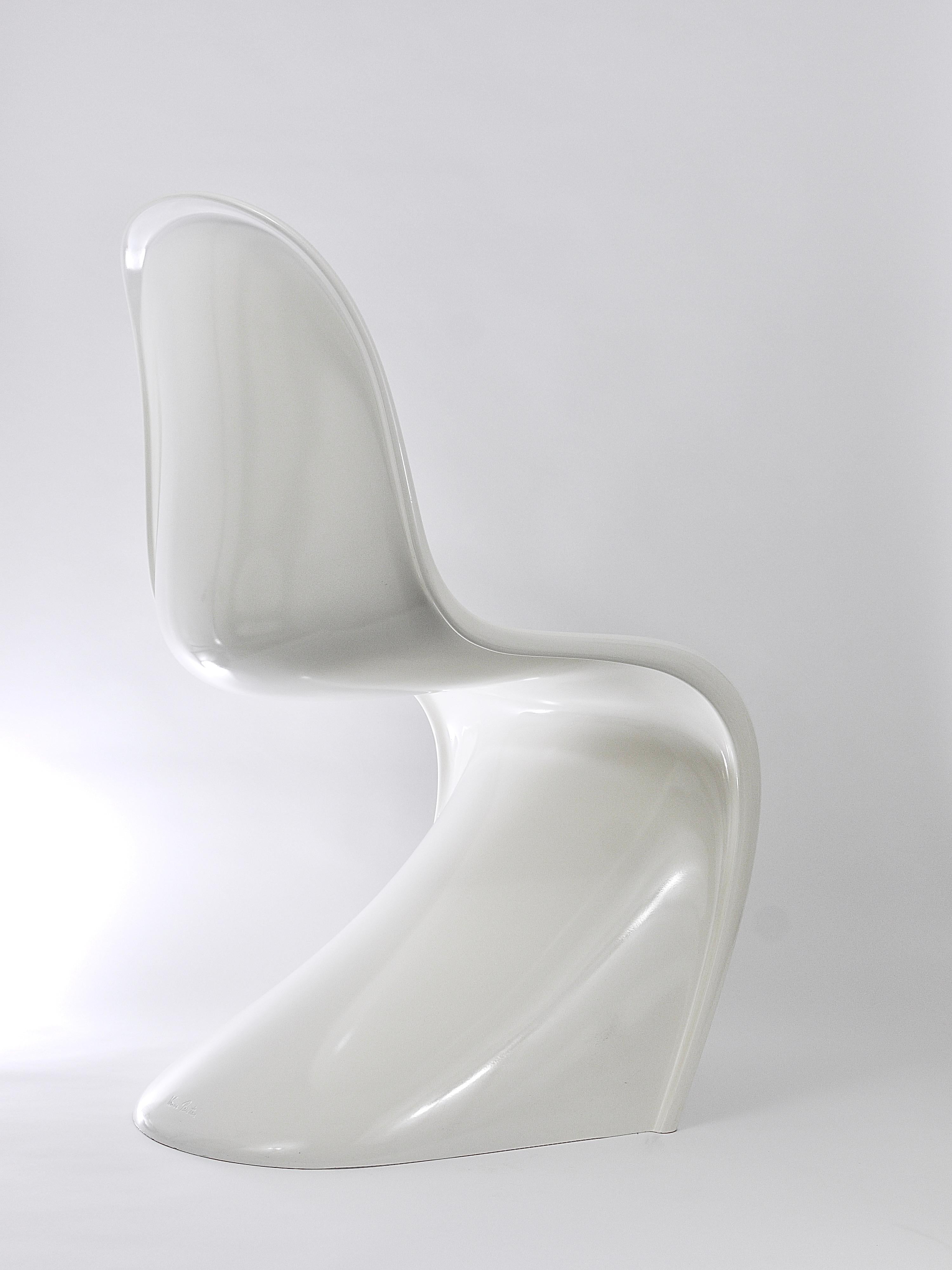 Up To Six White Verner Panton Classic Pop Art Cantilever Chairs, Germany, 1980s 8