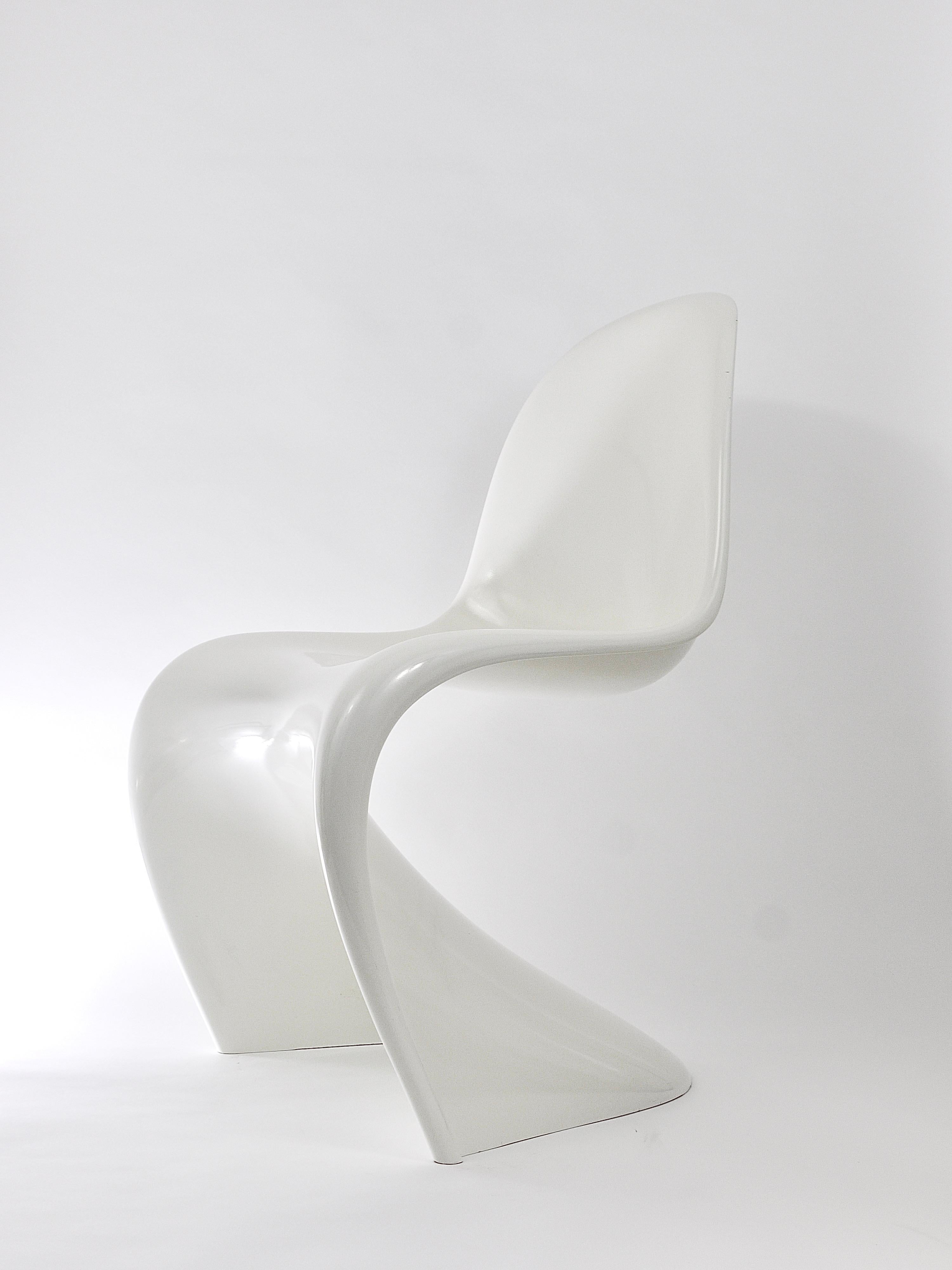 Up To Six White Verner Panton Classic Pop Art Cantilever Chairs, Germany, 1980s 10