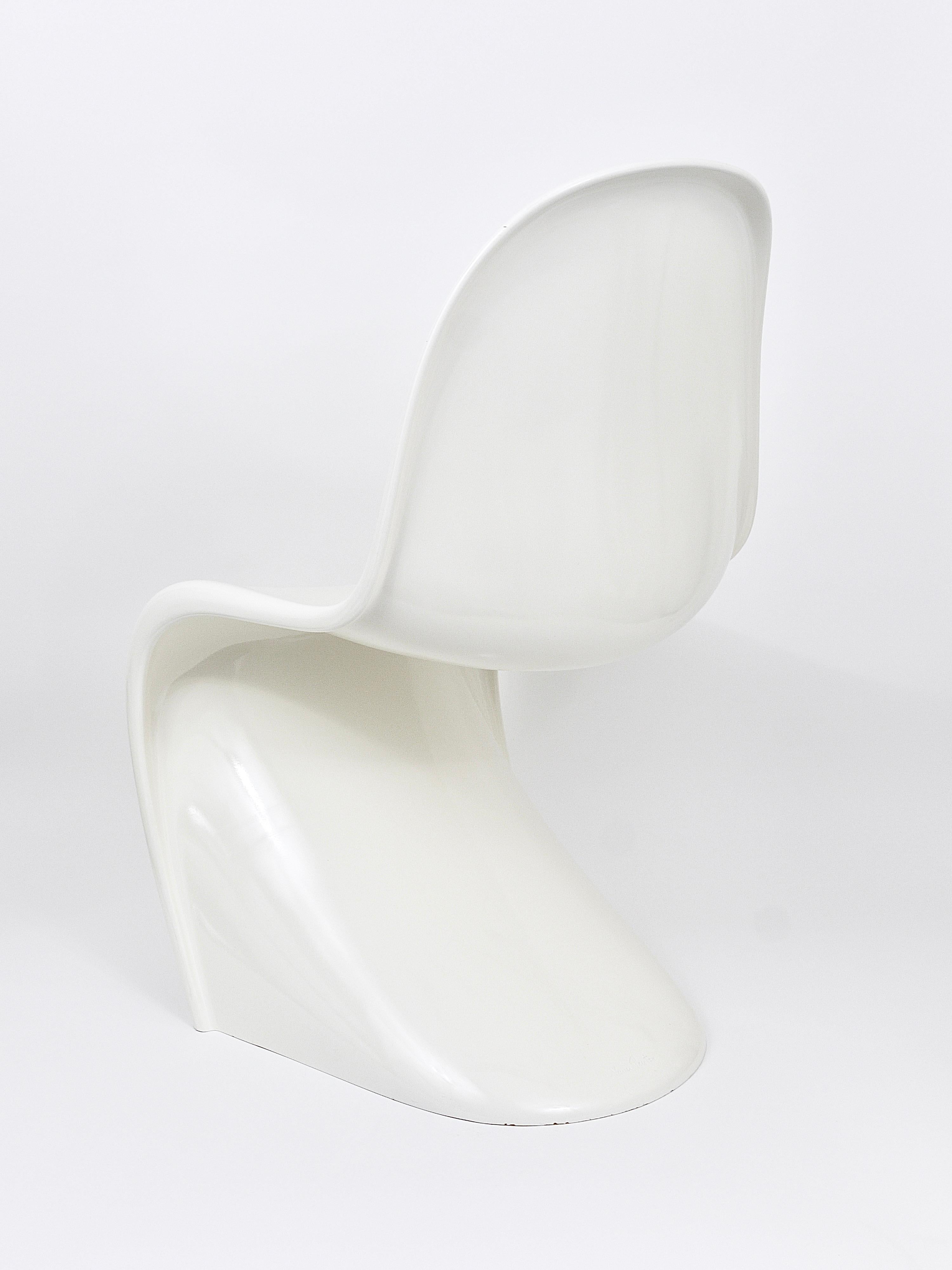 20th Century Up To Six White Verner Panton Classic Pop Art Cantilever Chairs, Germany, 1980s