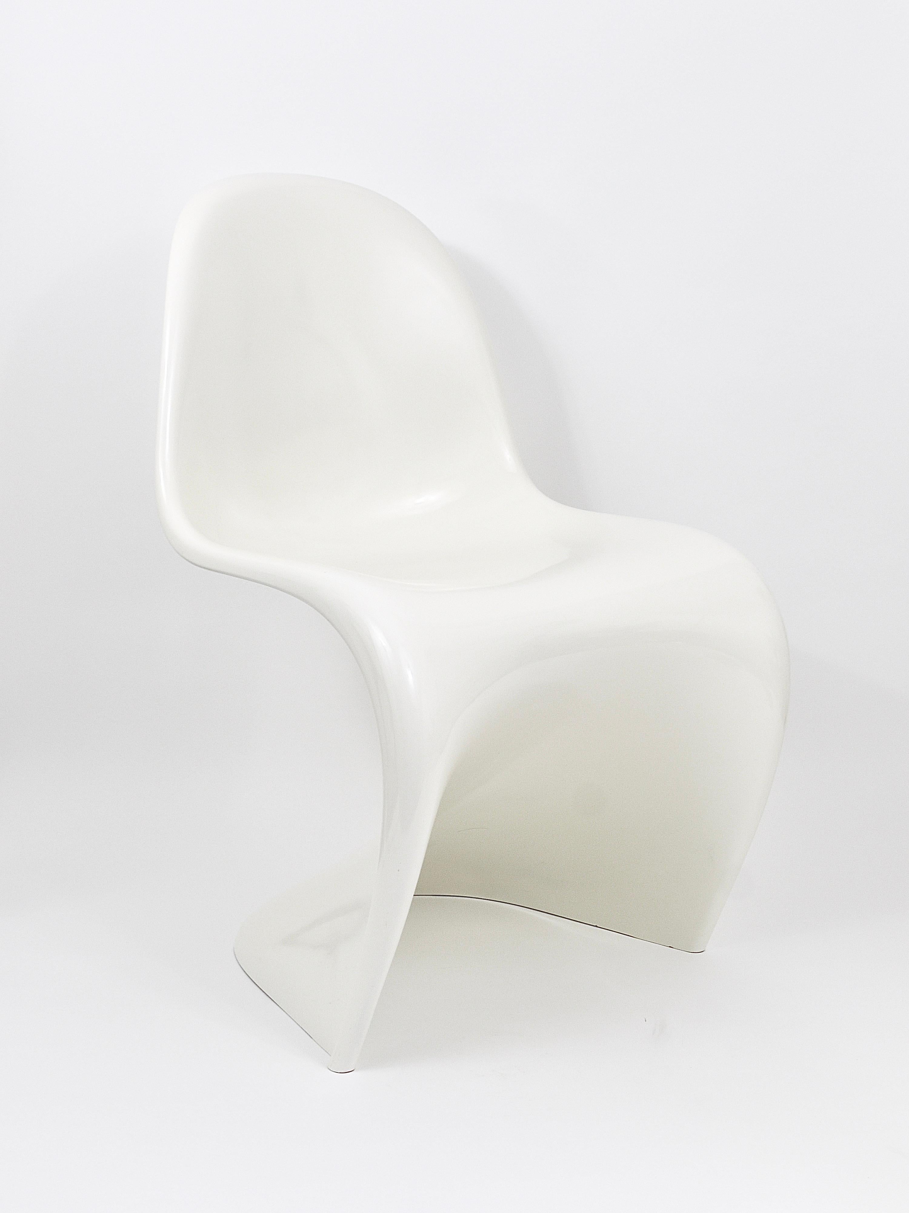 Up To Six White Verner Panton Classic Pop Art Cantilever Chairs, Germany, 1980s 1