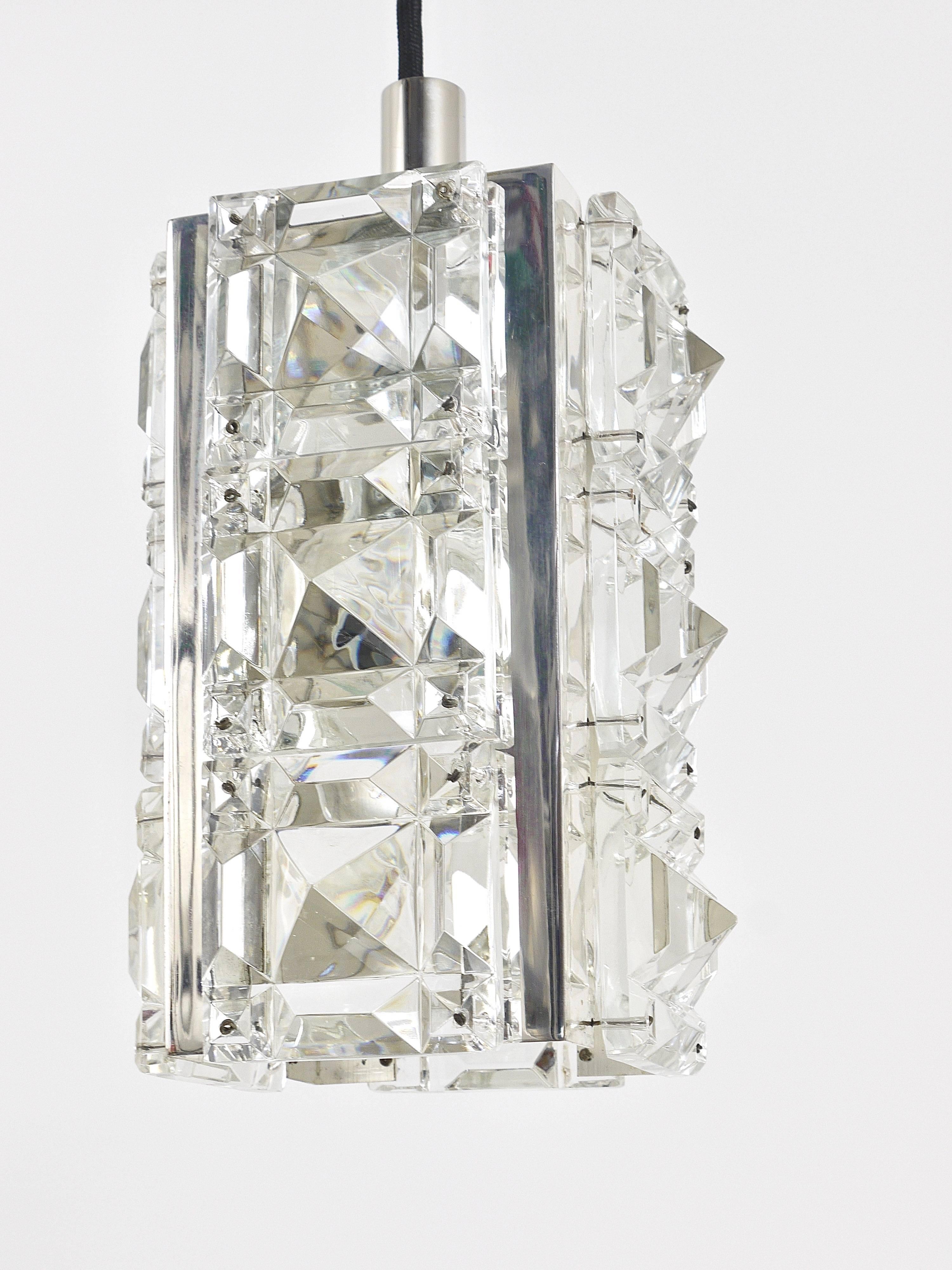 Bakalowits Vienna, Up to Three Faceted Crystal Pendant Lamps, Austria, 1960s For Sale 13