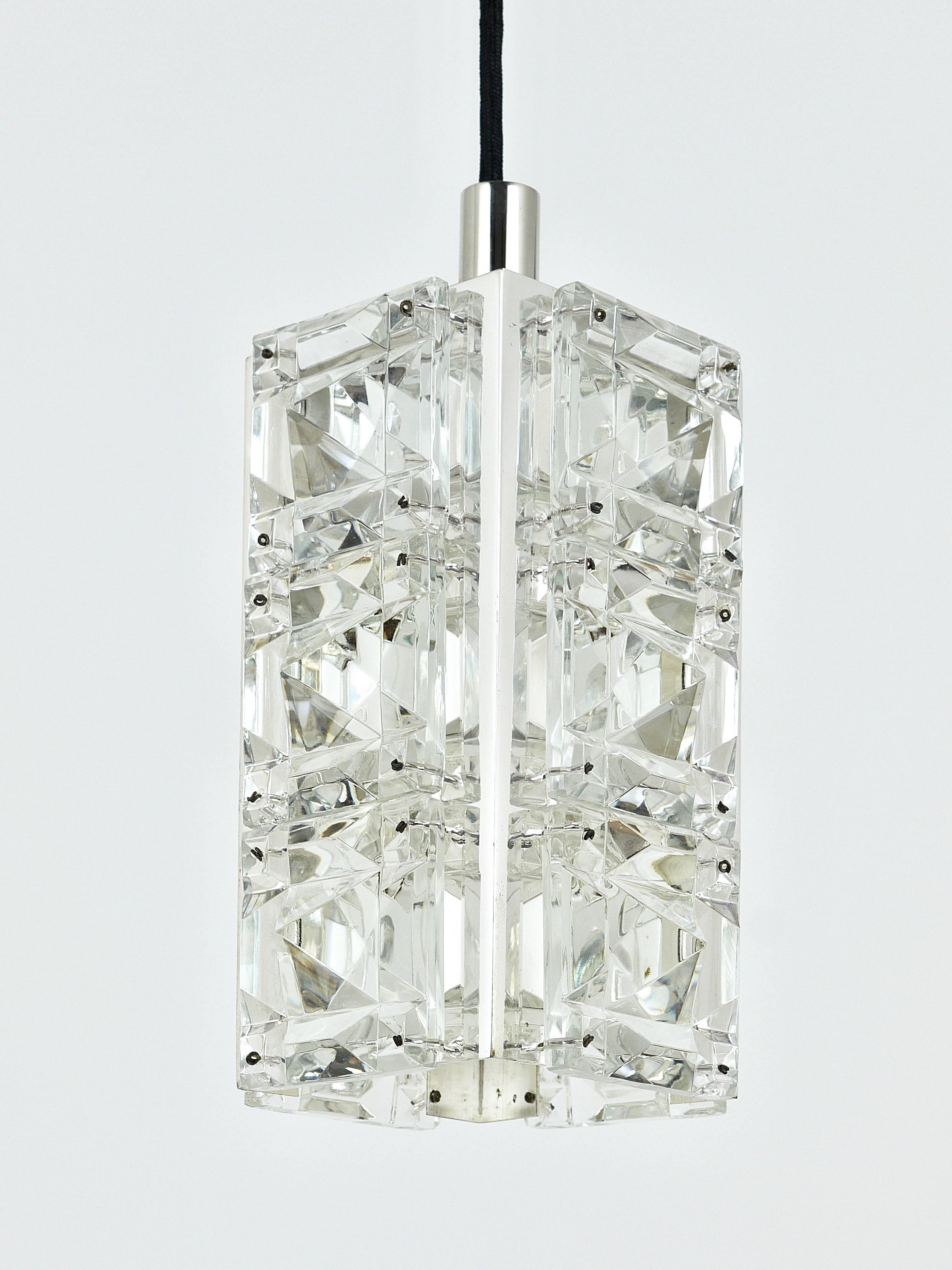 Bakalowits Vienna, Up to Three Faceted Crystal Pendant Lamps, Austria, 1960s For Sale 2