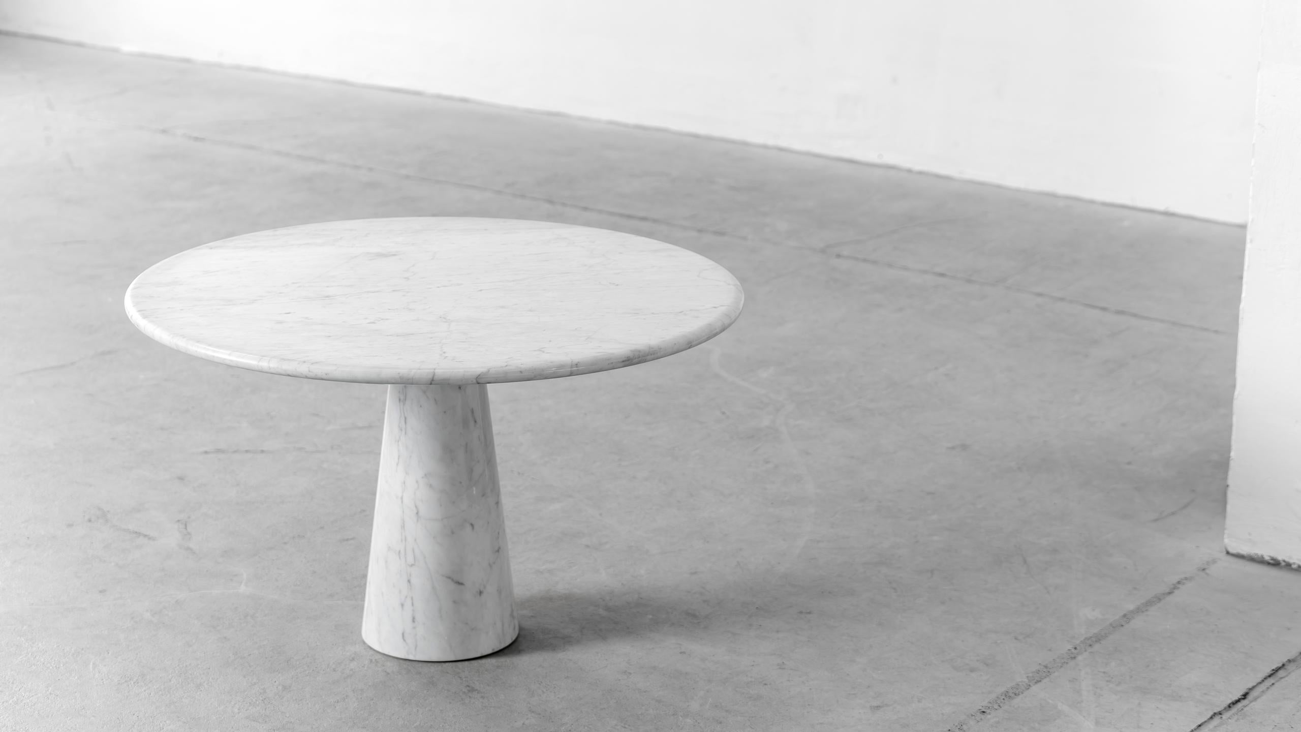 Up & Up 1978 Italy Pedestal Carrara Marble Dining Table attr. Angelo Mangiarotti en vente 7