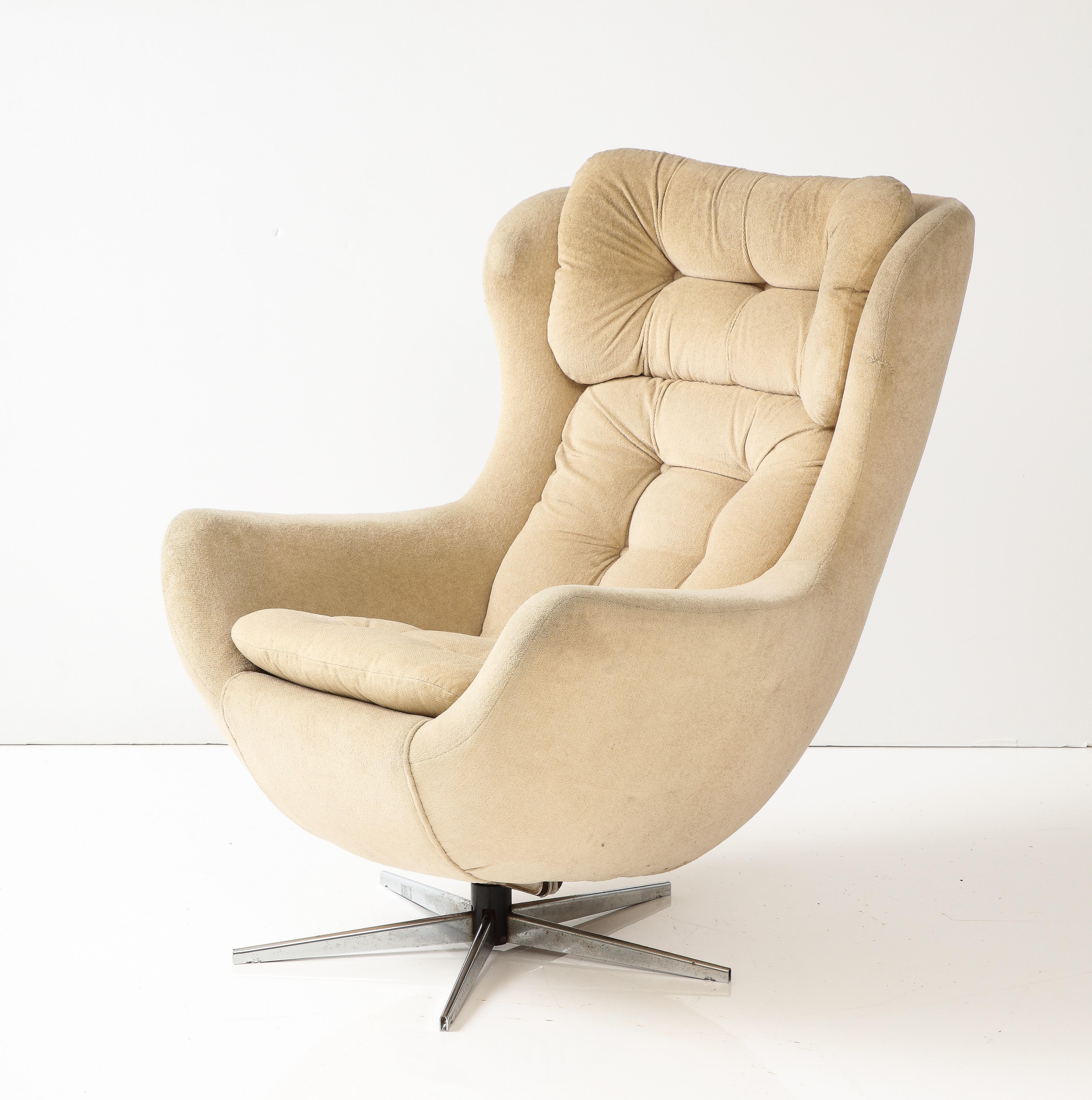 Mid-Century Modern UP Závody Modern Lounge Chair, 1970