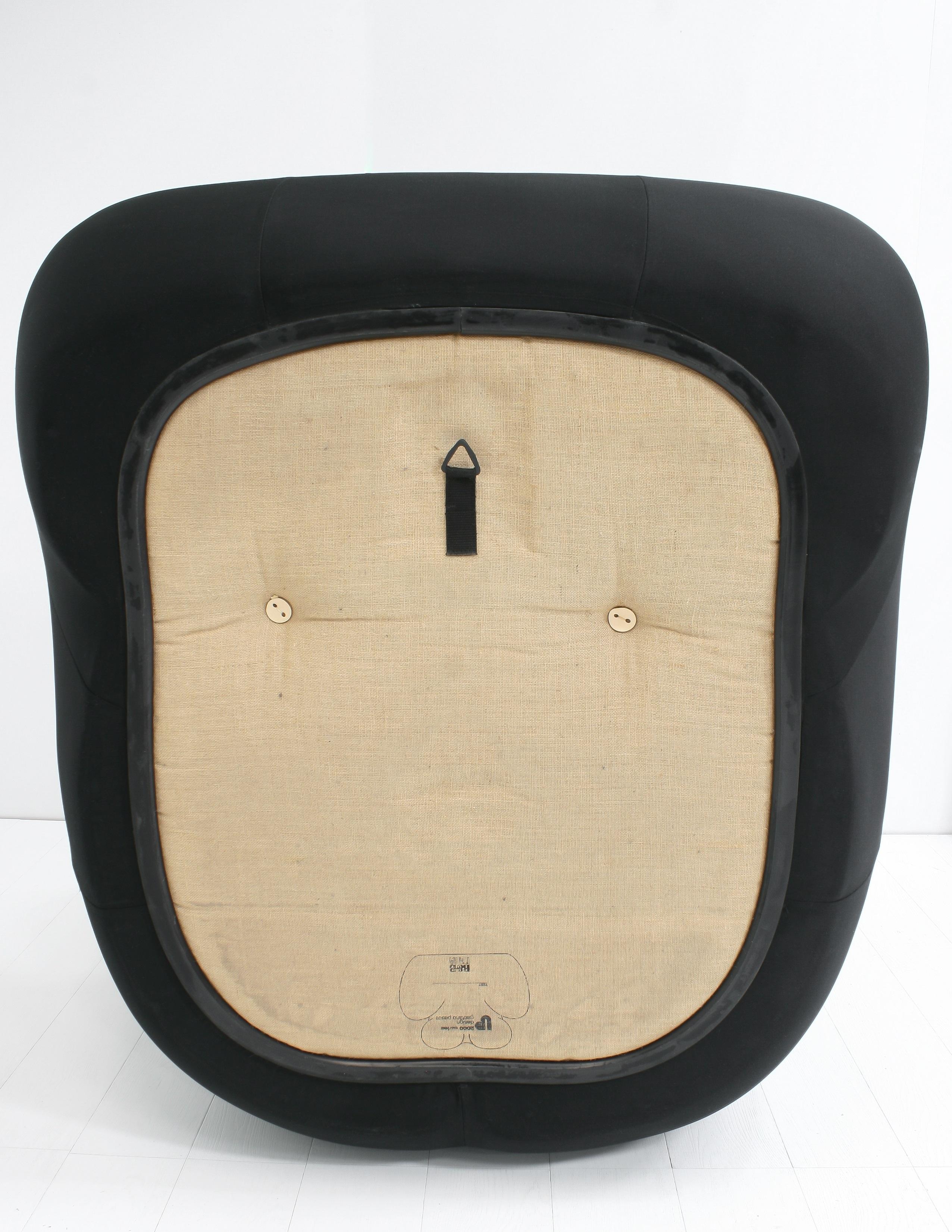 UP5 La Mamma UP 2000 Chair & UP6 Ball Ottoman by Gaetano Pesce for B&B Italia For Sale 4