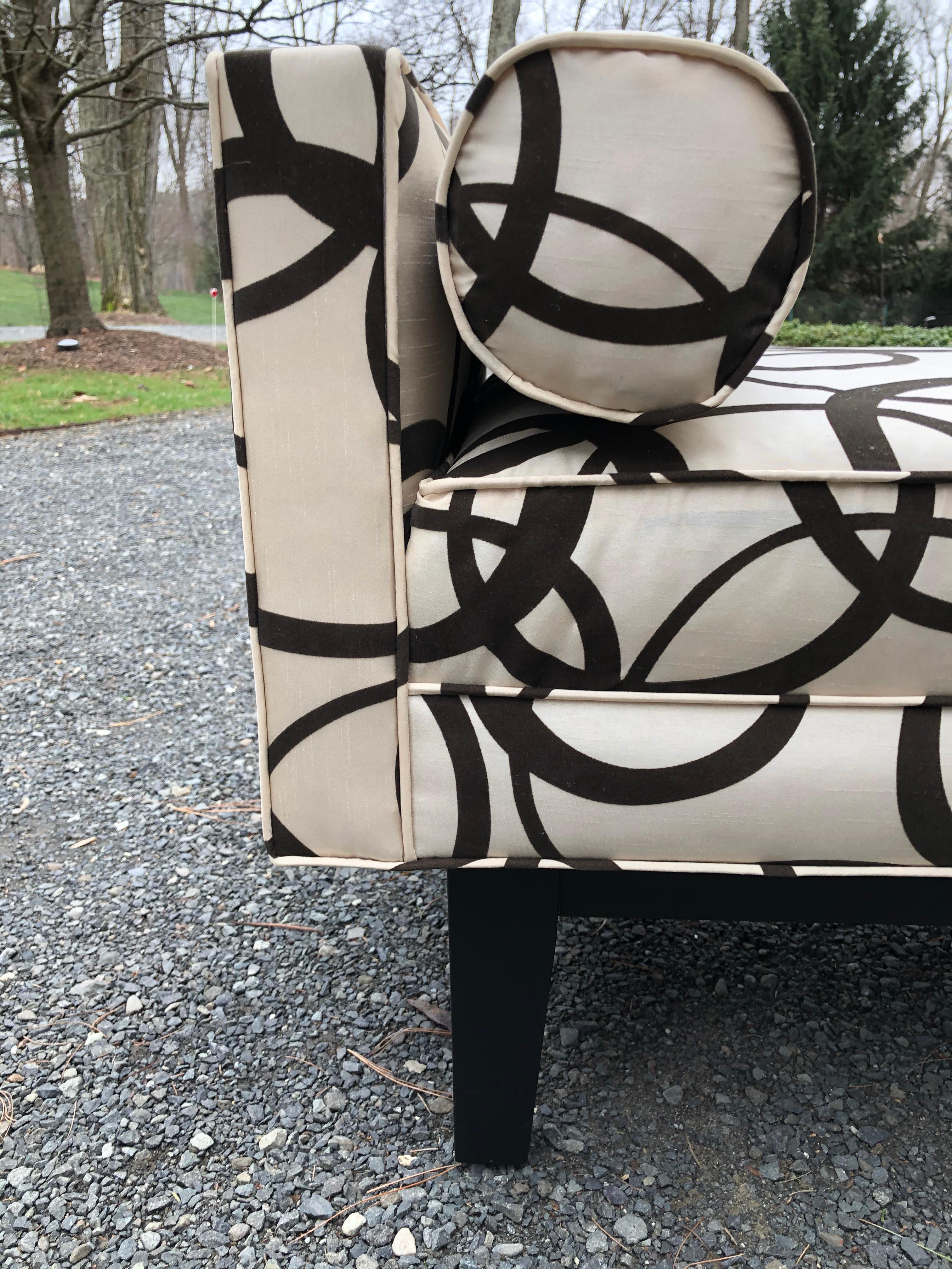 Updated Chic Mid-Century Modern Graphic Black and White Upholstered Bench For Sale 1