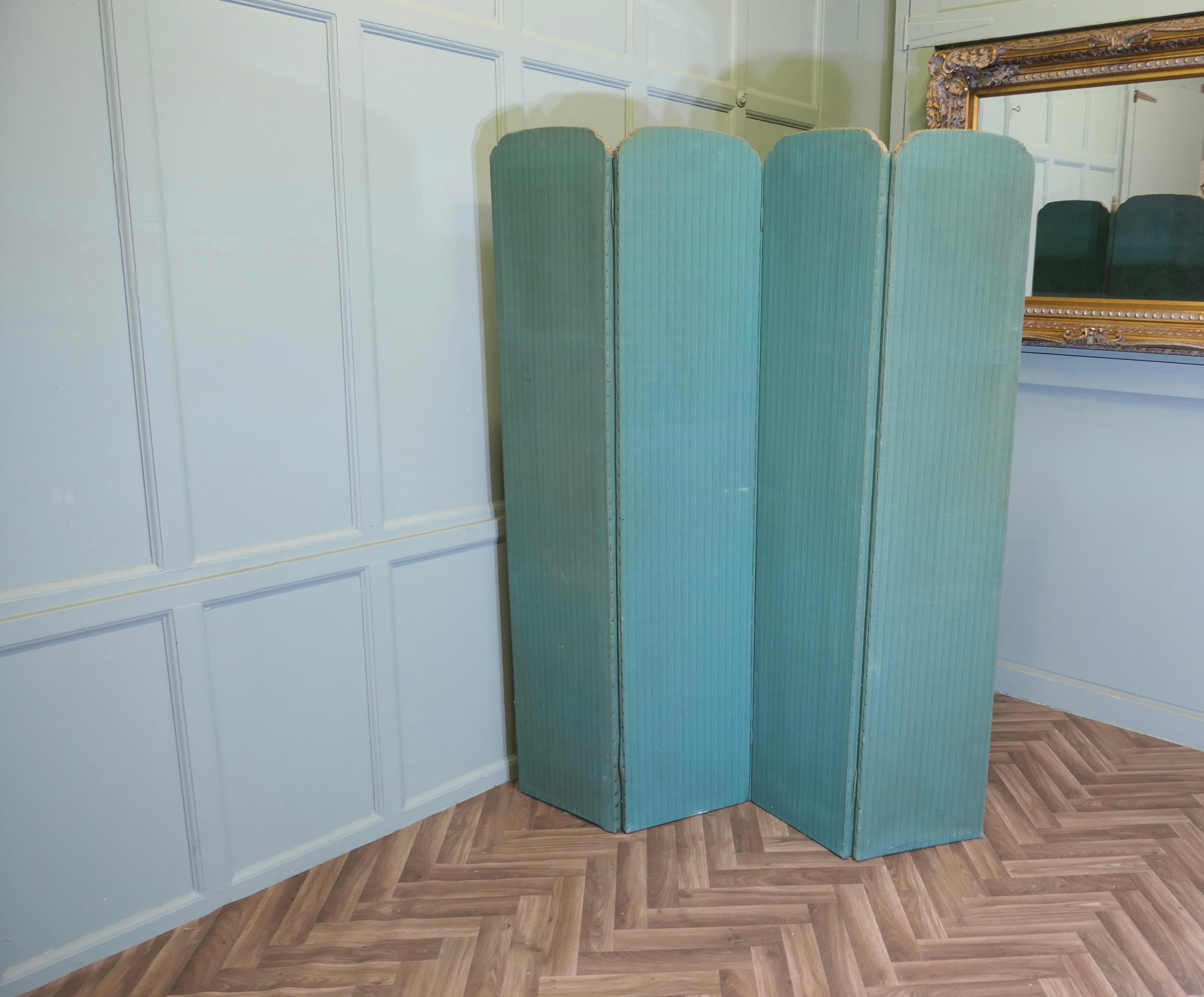 Lino Upholstered 4 Fold Screen, Room Divider This as a tall useful piece in vendita